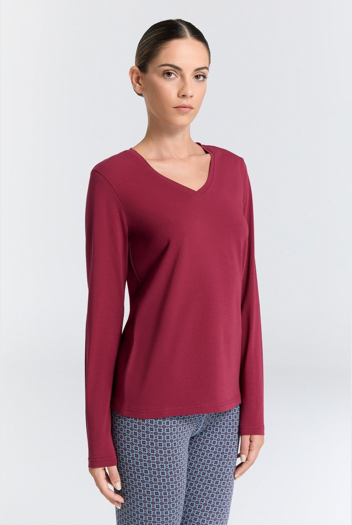 Damen Bio-Baumwoll Langarmshirt mit V-Ausschnitt - Evermind.eco