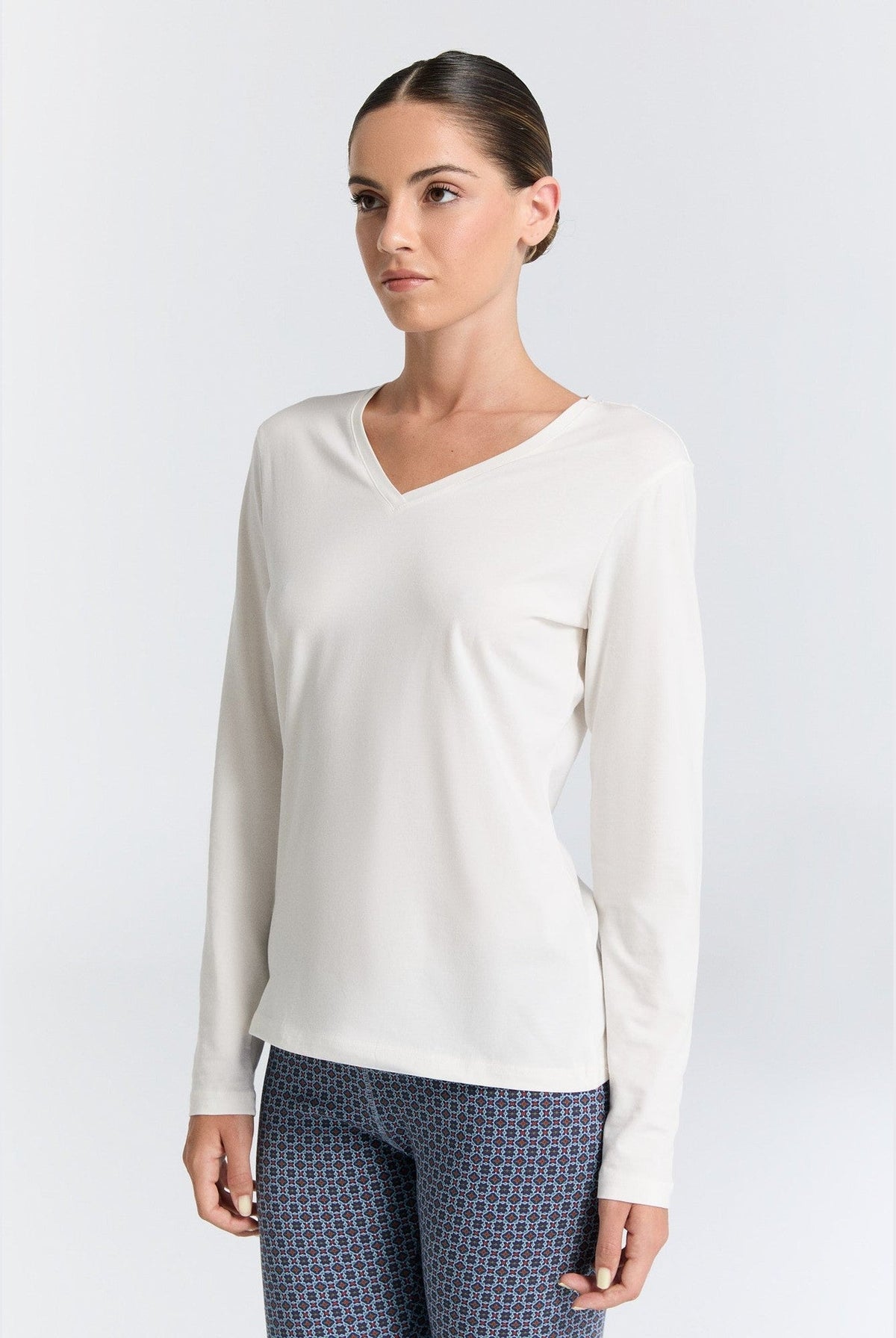 Damen Bio-Baumwoll Langarmshirt mit V-Ausschnitt - Evermind.eco