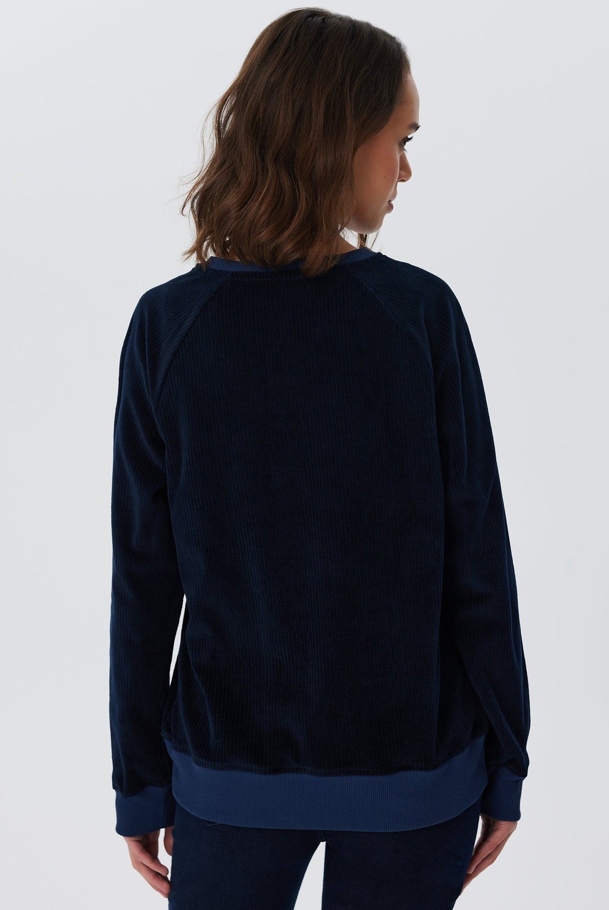 Damen Bio-Baumwoll Nicki-Cord Sweatshirt - Evermind.eco