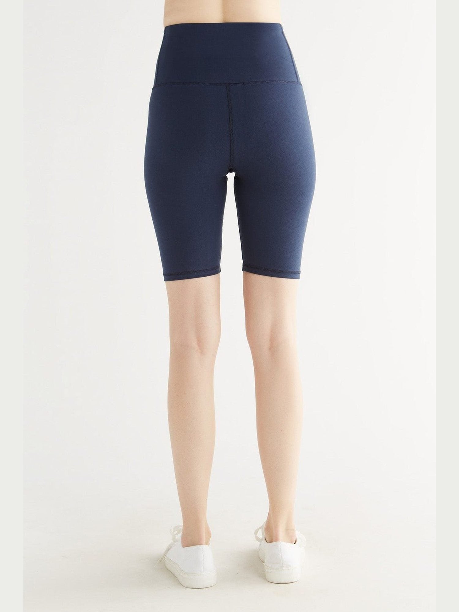Damen Fit Shorts aus Bio-Baumwolle - Evermind.eco