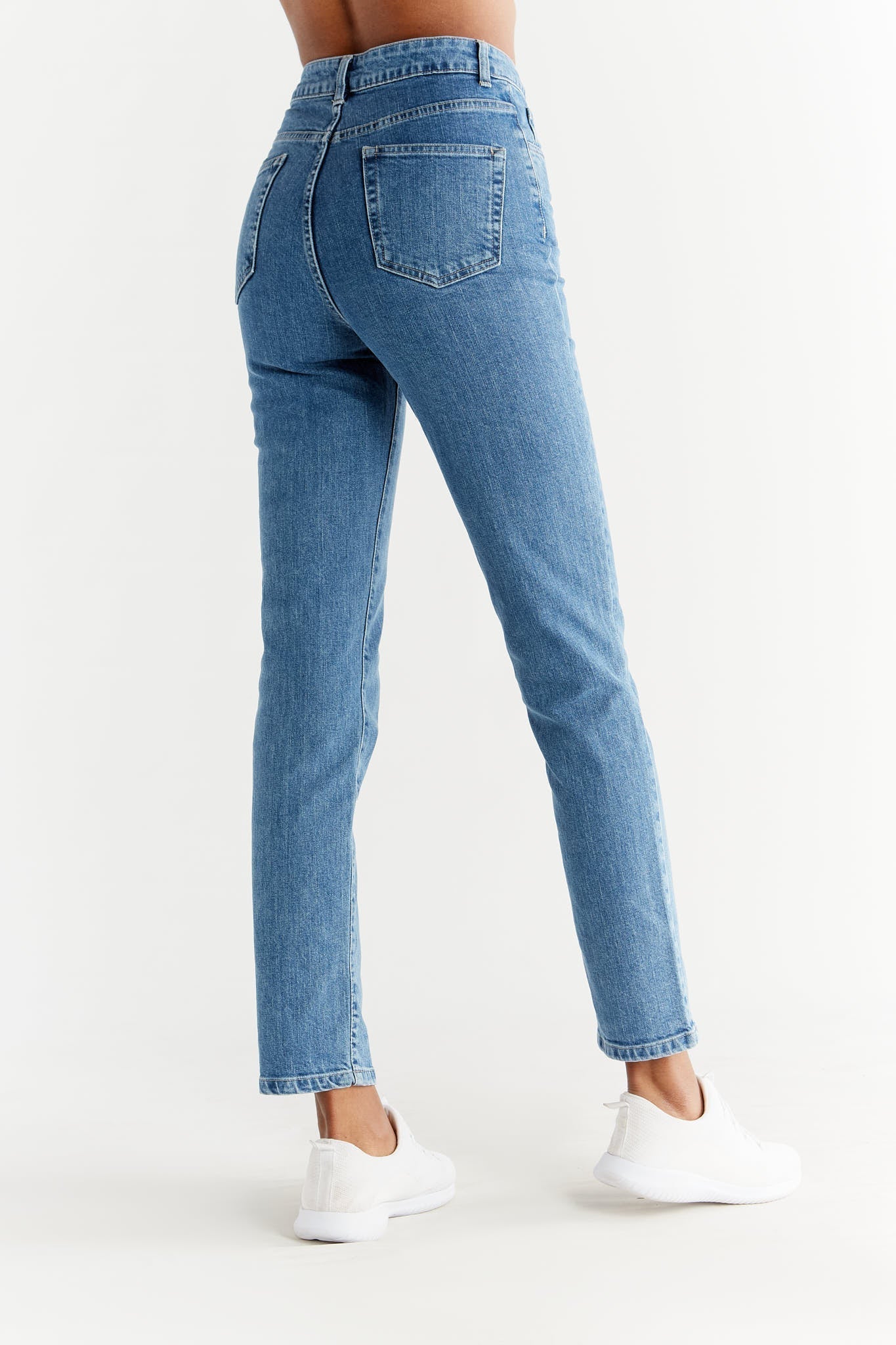 Damen Regular Fit Jeans aus Bio-Baumwolle - Evermind.eco