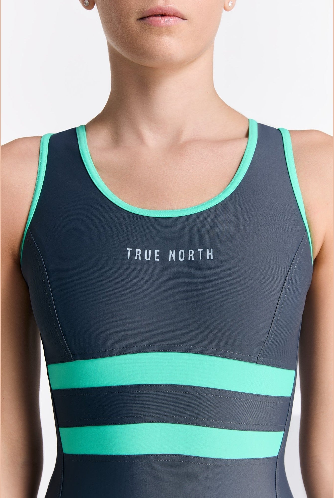 Damen Sport-Badeanzug – Nachhaltig, ECONYL® Recycled, Made in EU, Schnelltrocknend - Evermind.eco