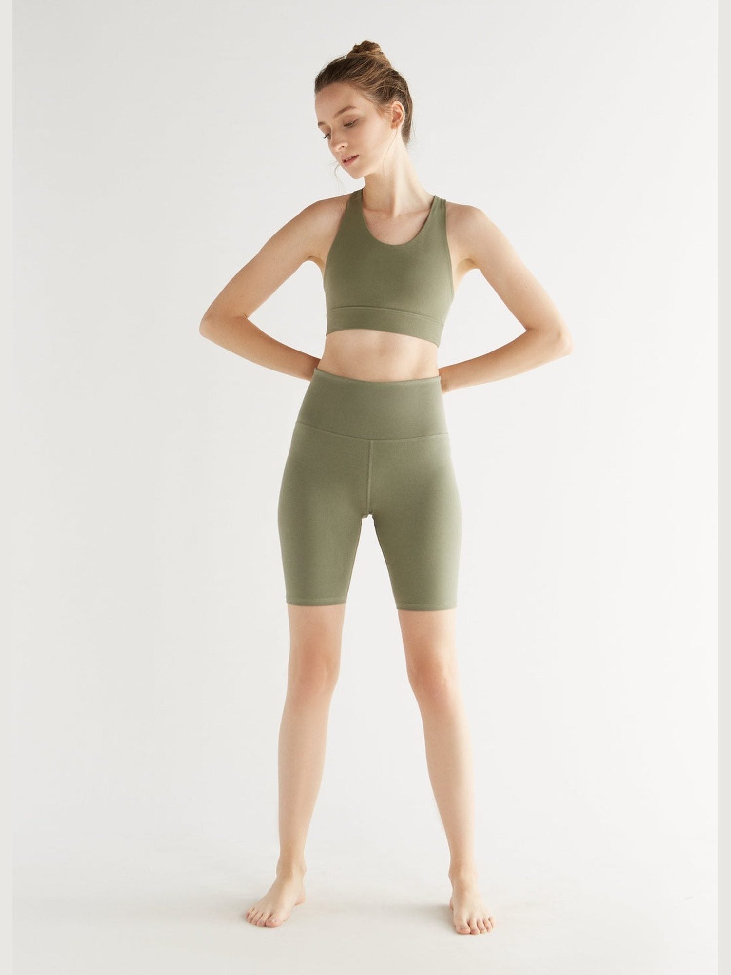 Damen Yoga Top recycelt - Evermind.eco