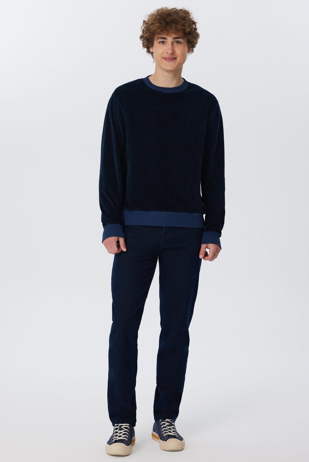 Herren Bio-Baumwoll Cord-Sweatshirt - Evermind.eco
