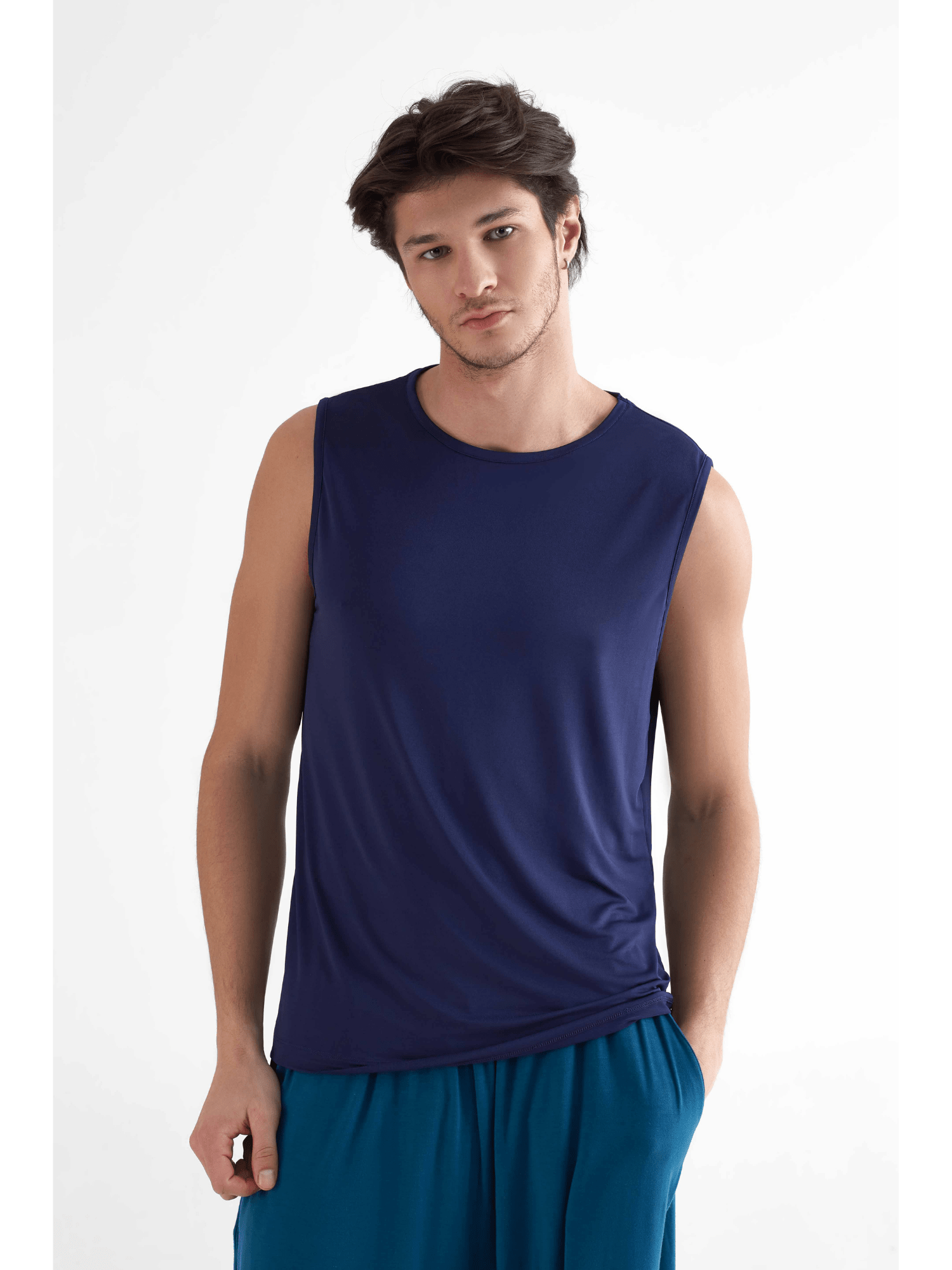 Herren Tanktop/Unterhemd recycelt - Evermind.eco