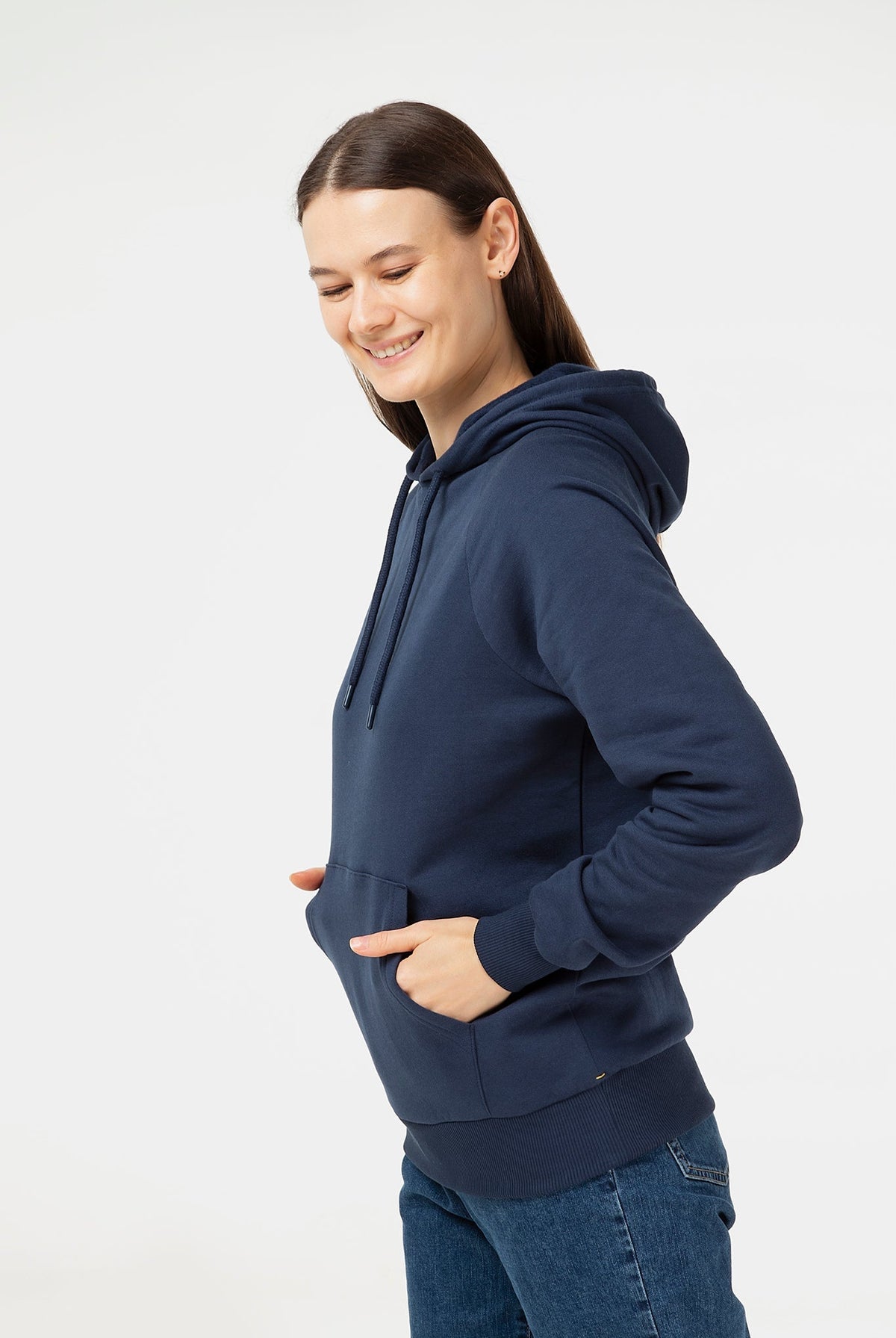 Unisex Raglan Hoodie aus Bio-Baumwolle - Evermind.eco