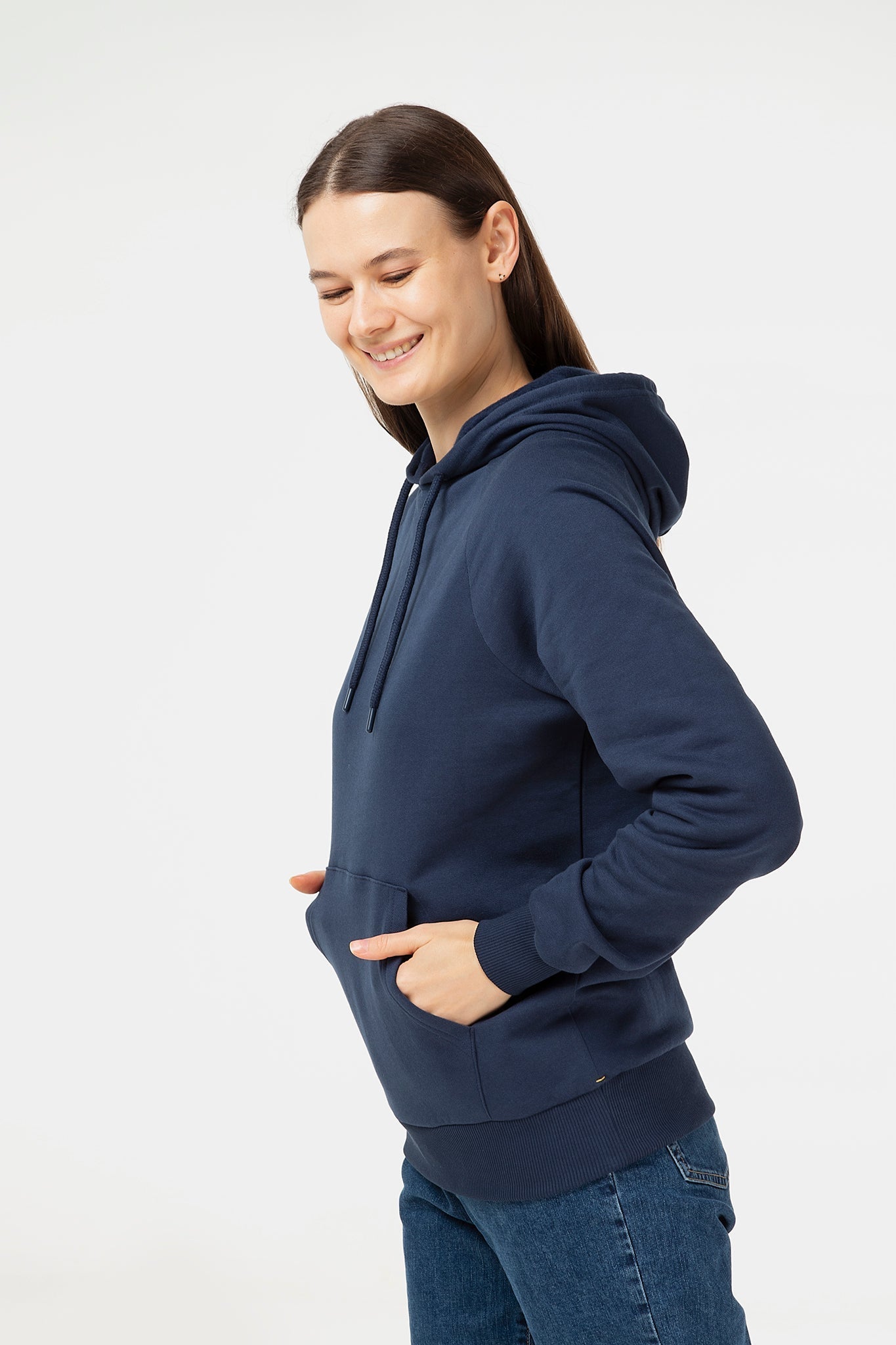 Unisex Raglan Hoodie aus Bio-Baumwolle - Evermind.eco
