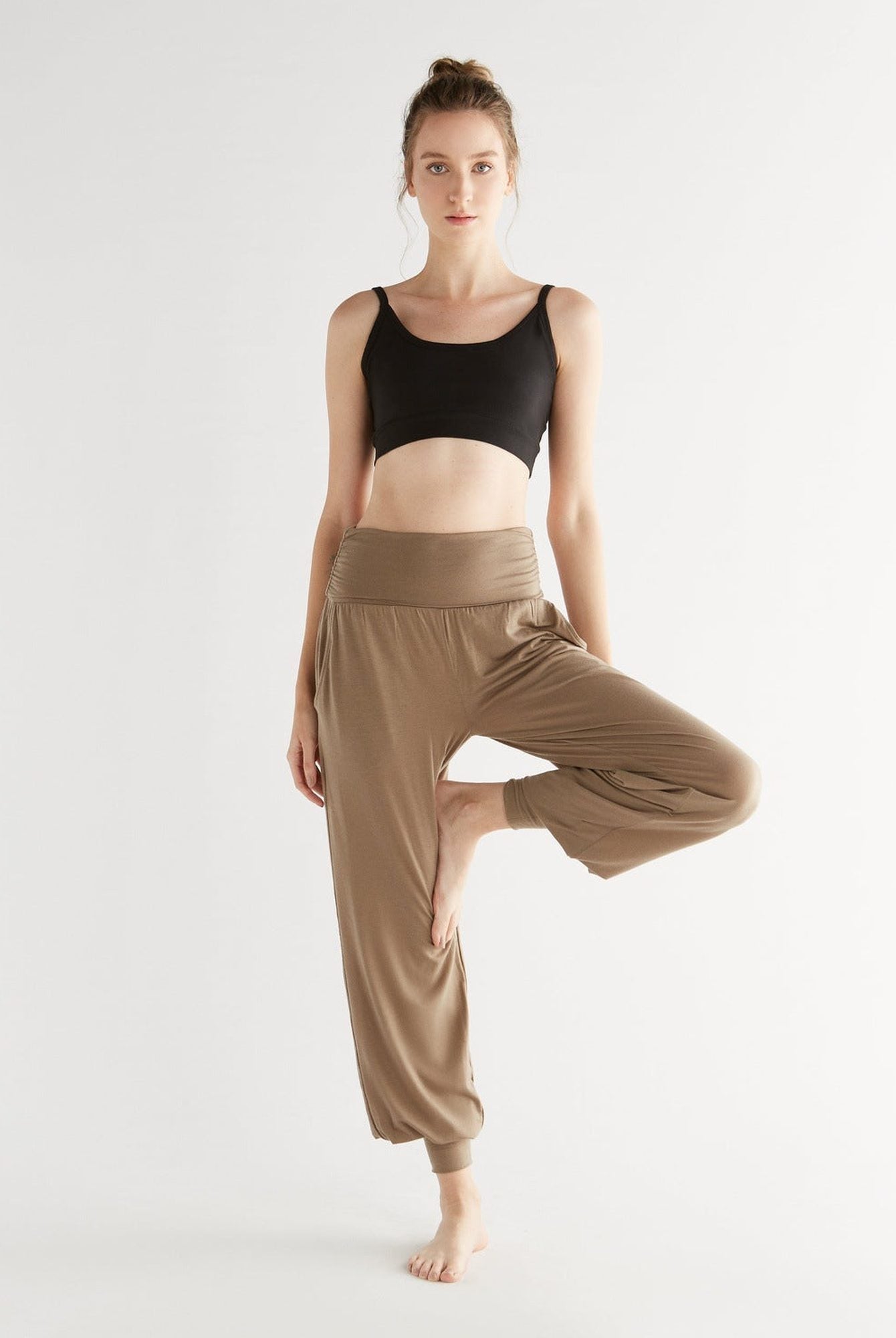 Yoga-Hose aus TENCEL™ Lyocell - Evermind.eco