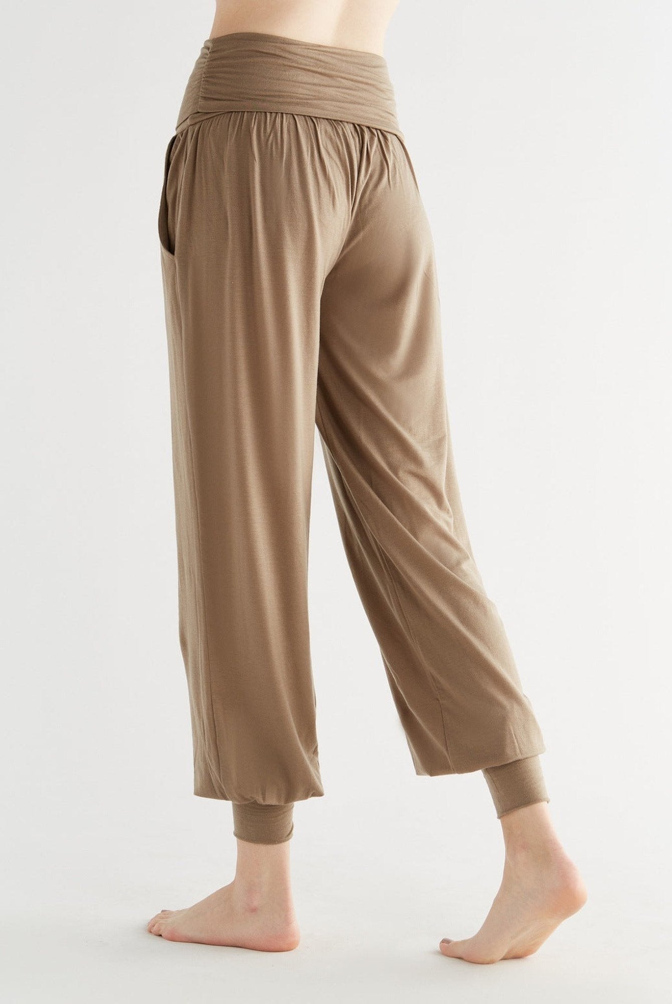 Yoga-Hose aus TENCEL™ Lyocell - Evermind.eco