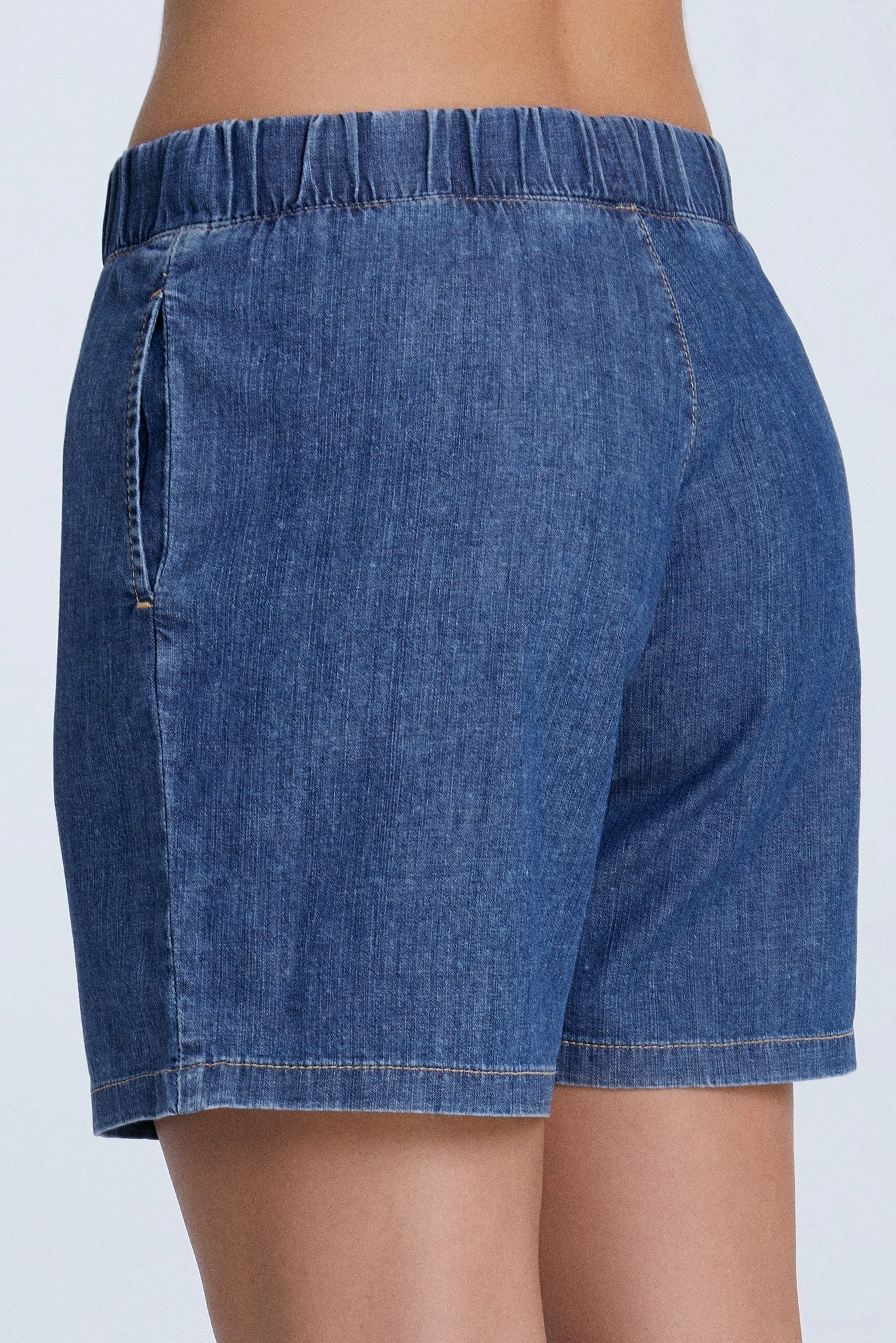 Damen Jeansshorts aus 100% Bio-Baumwolle - Evermind.eco
