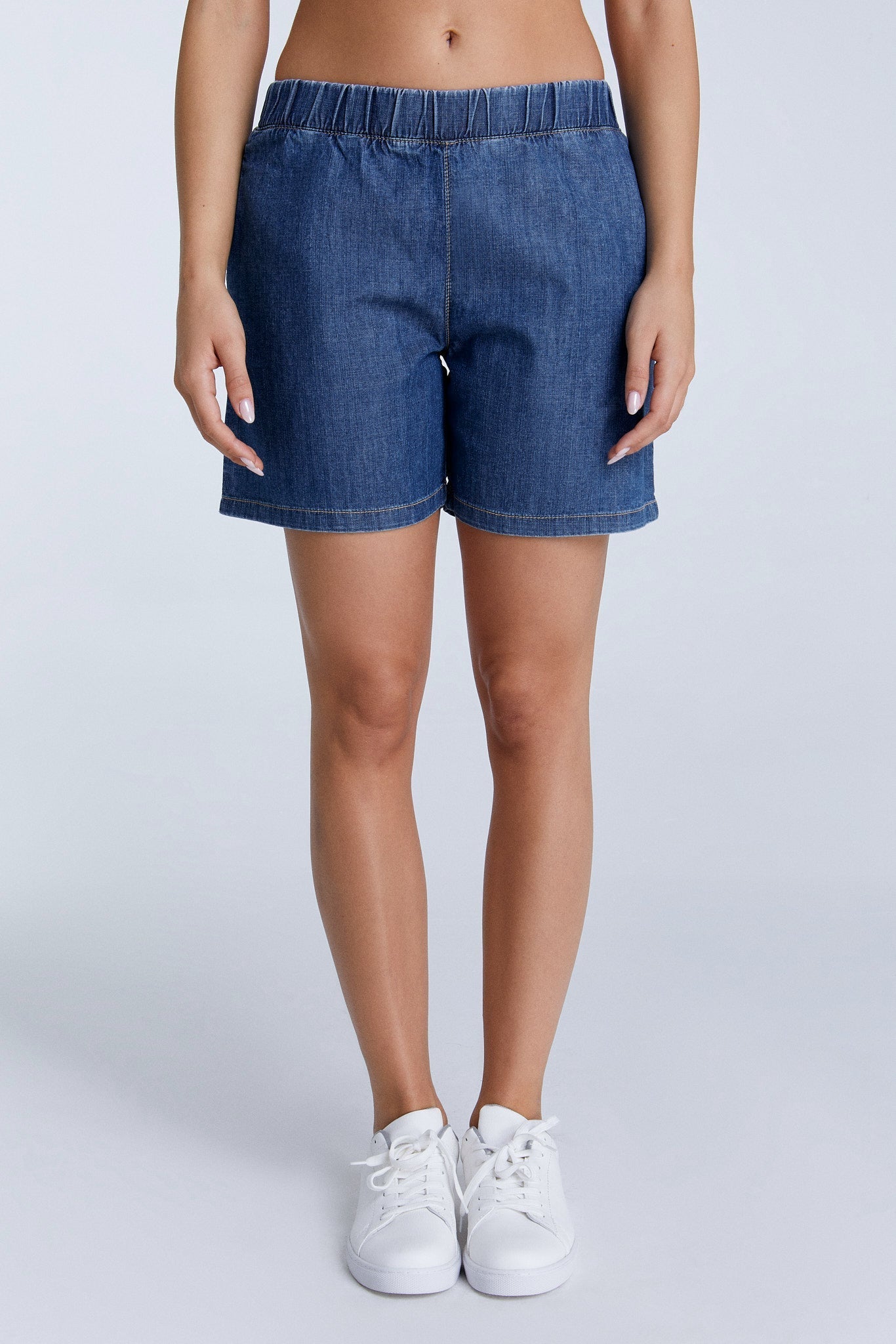 Damen Jeansshorts aus 100% Bio-Baumwolle - Evermind.eco