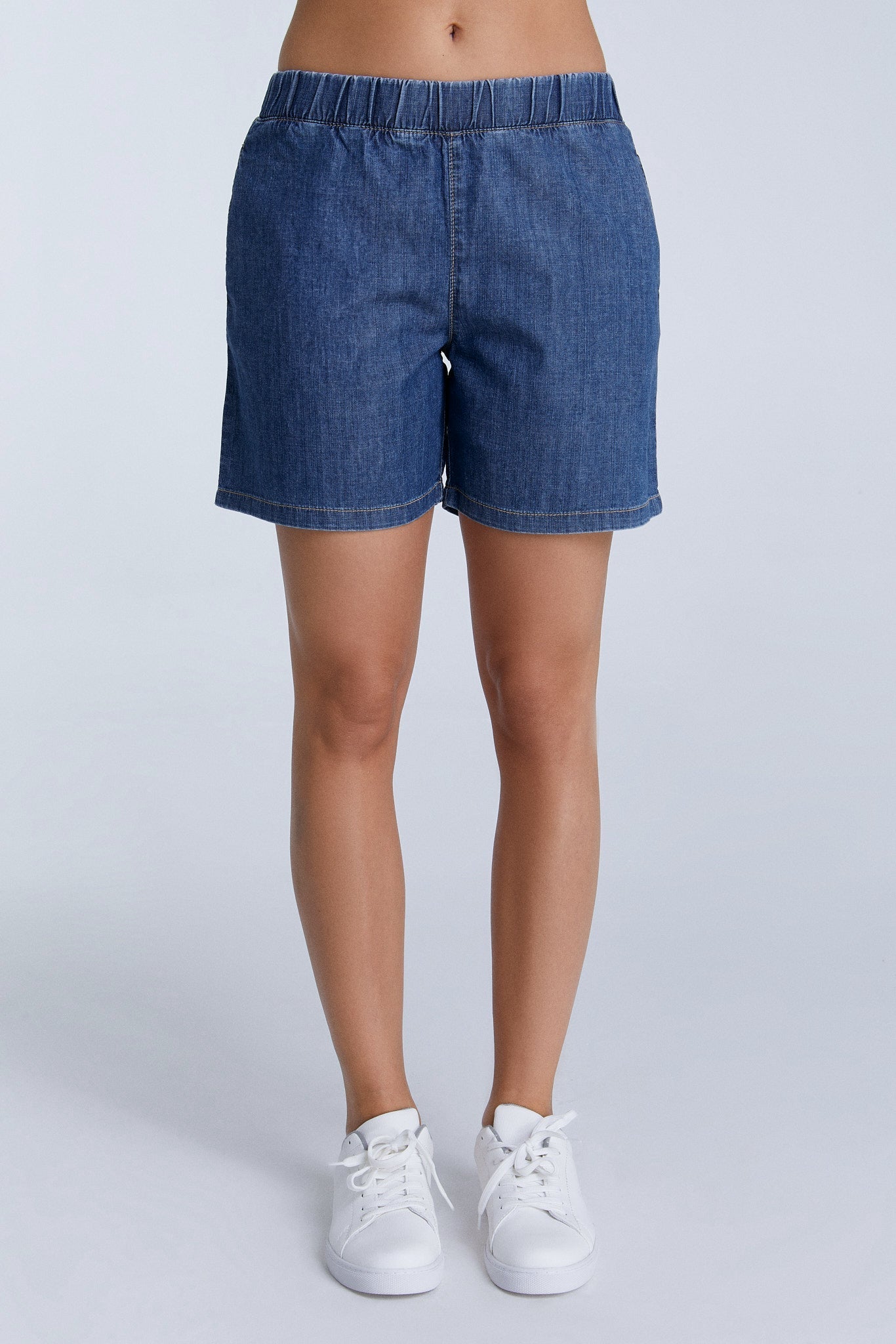 Damen Jeansshorts aus 100% Bio-Baumwolle - Evermind.eco