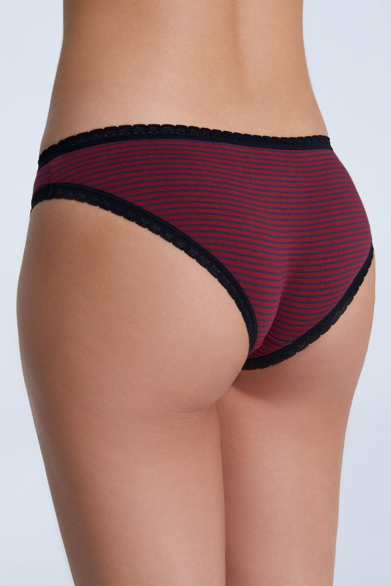 Bio-Baumwoll-Slip mit Spitze – 4er Pack - Evermind.eco