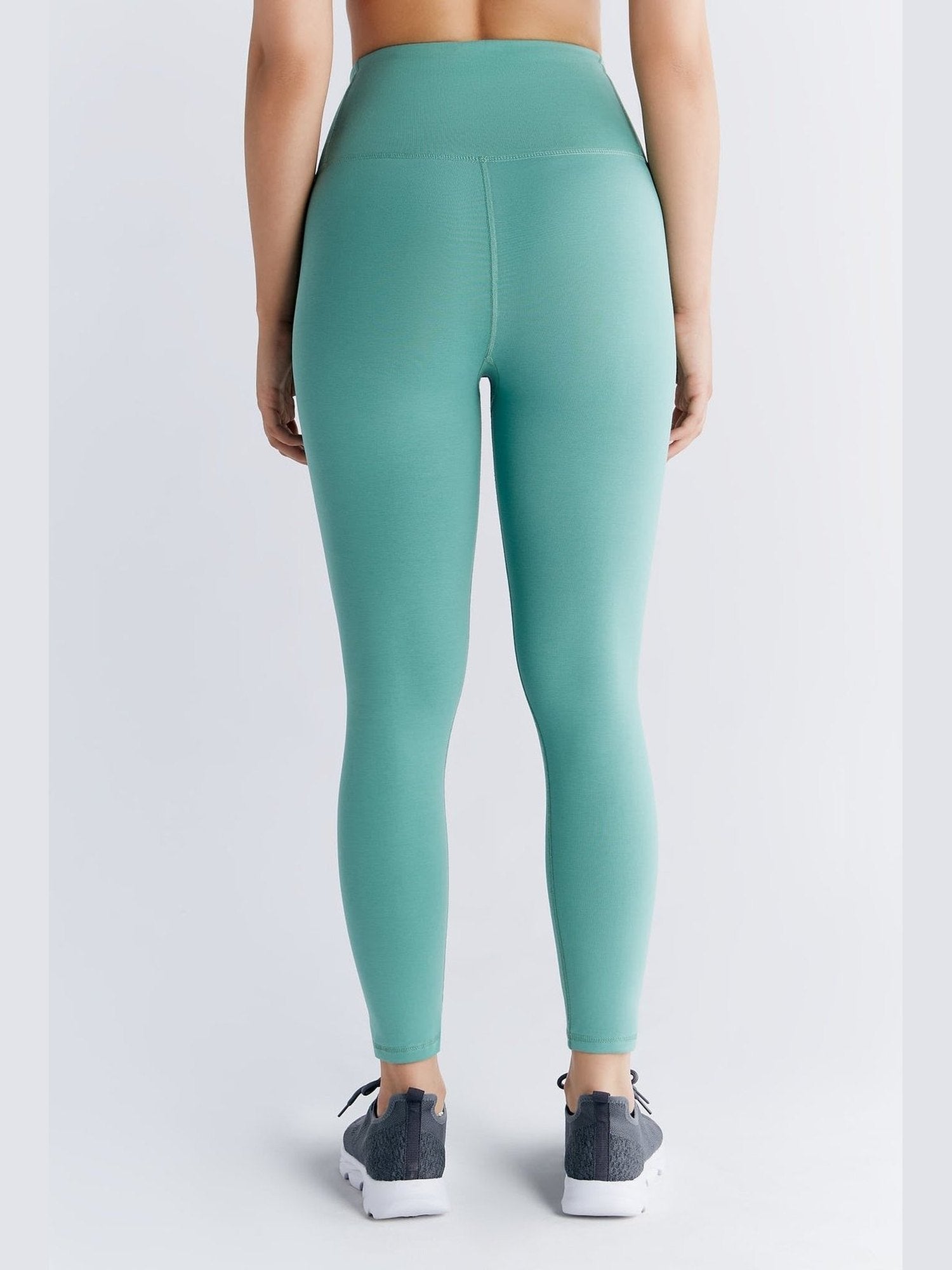 Damen 7/8 Leggings recycelt - Evermind.eco
