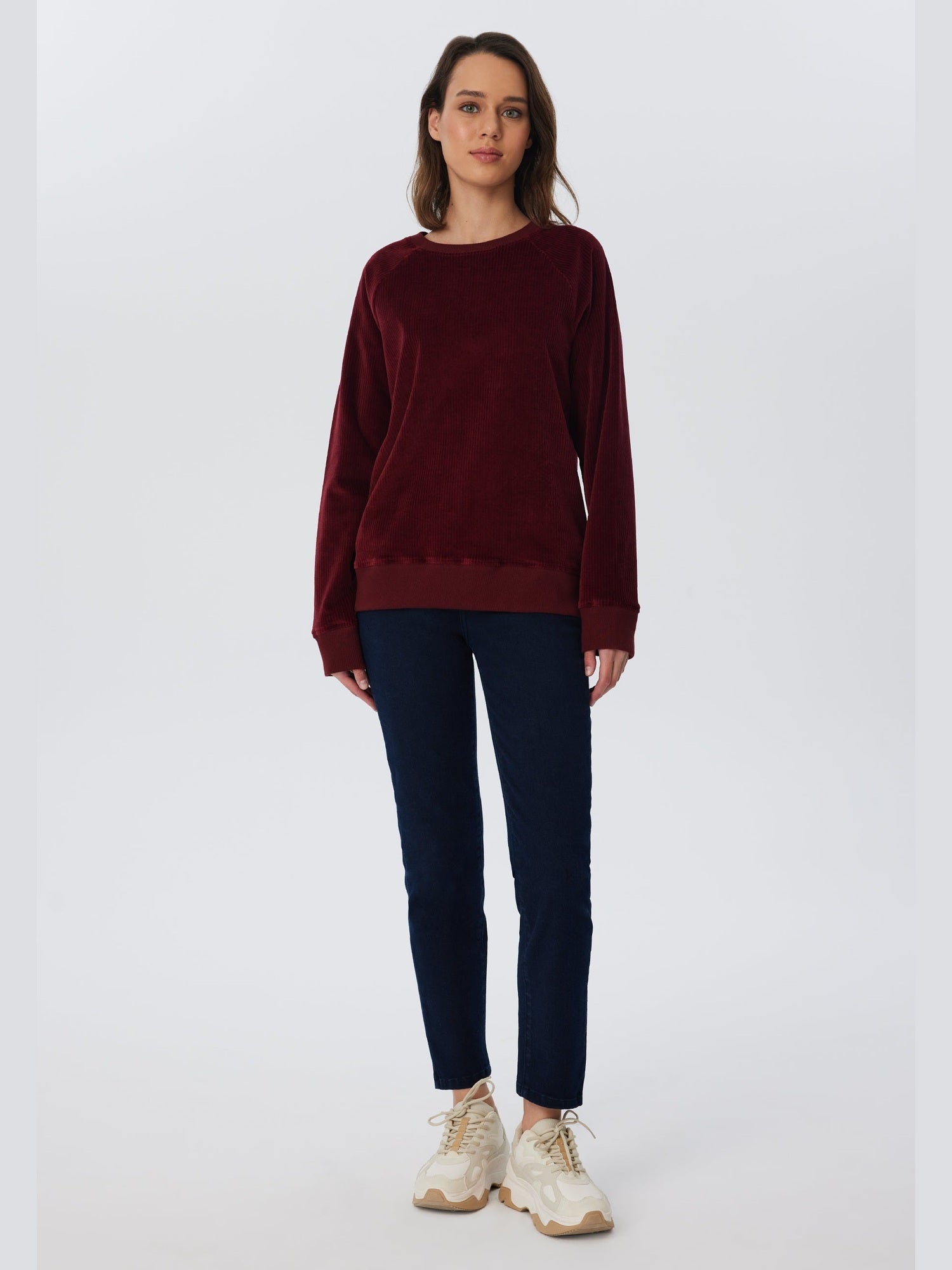 Damen Bio-Baumwoll Nicki-Cord Sweatshirt - Evermind.eco