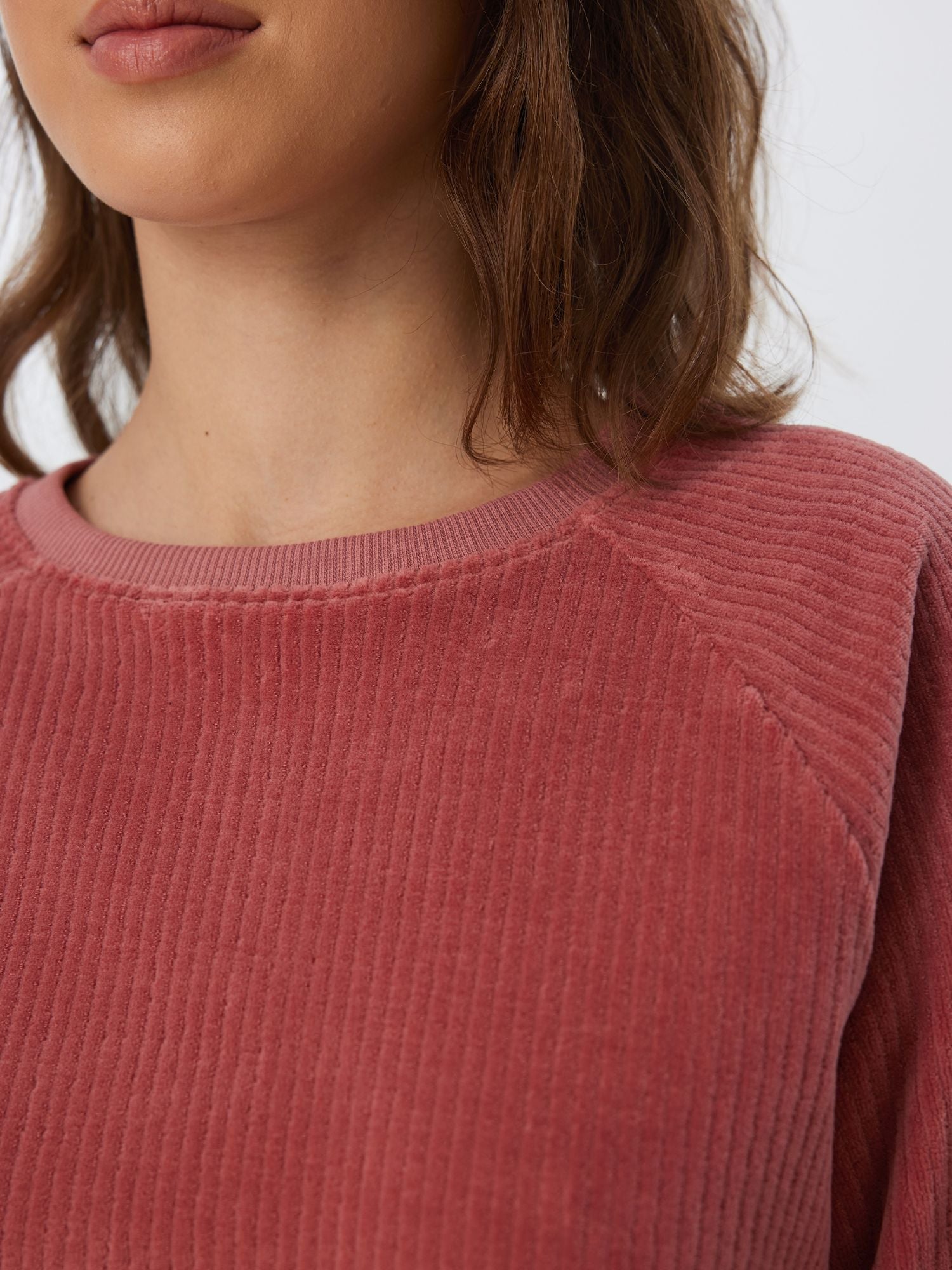 Damen Bio-Baumwoll Nicki-Cord Sweatshirt - Evermind.eco