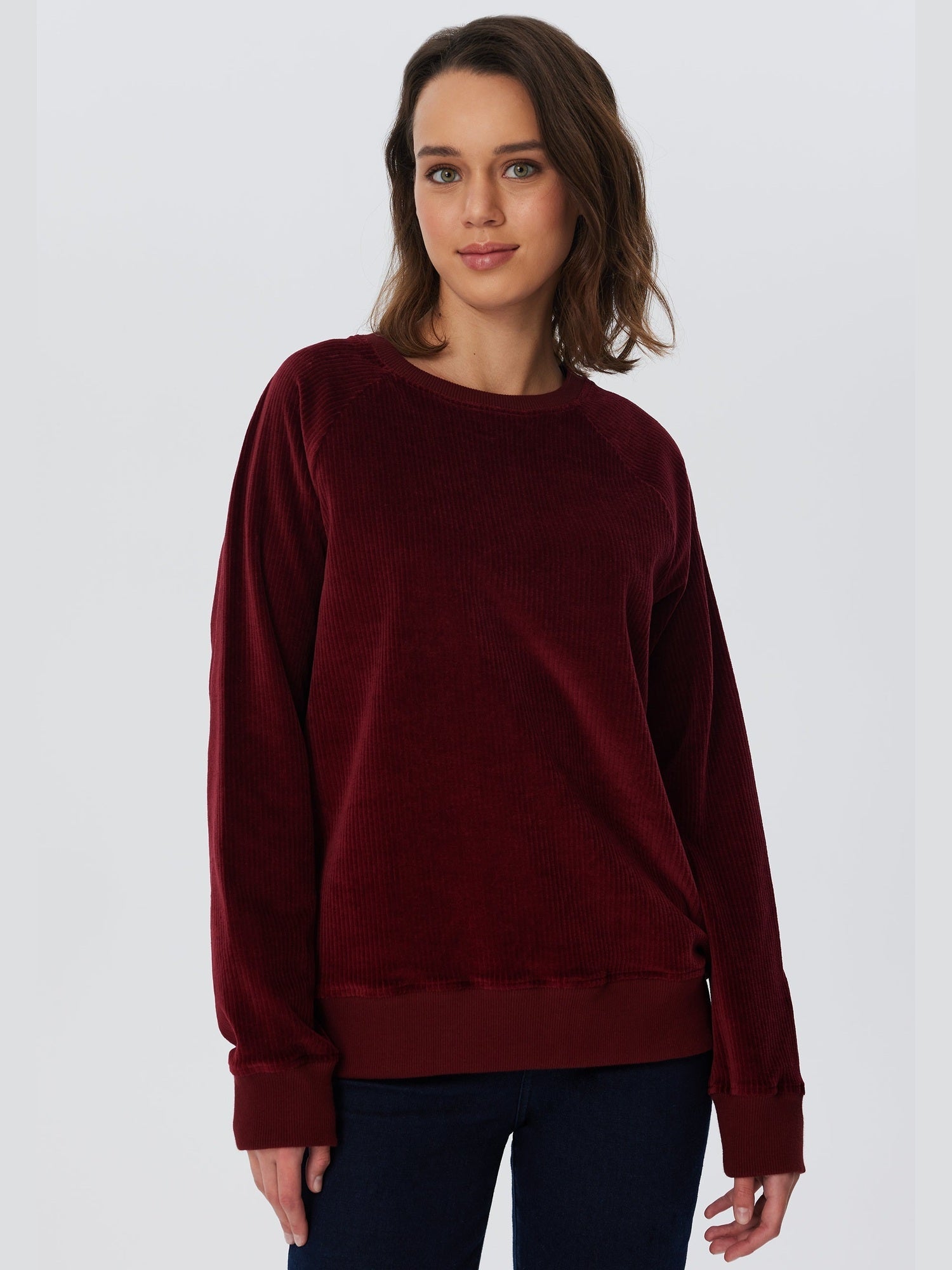 Damen Bio-Baumwoll Nicki-Cord Sweatshirt - Evermind.eco