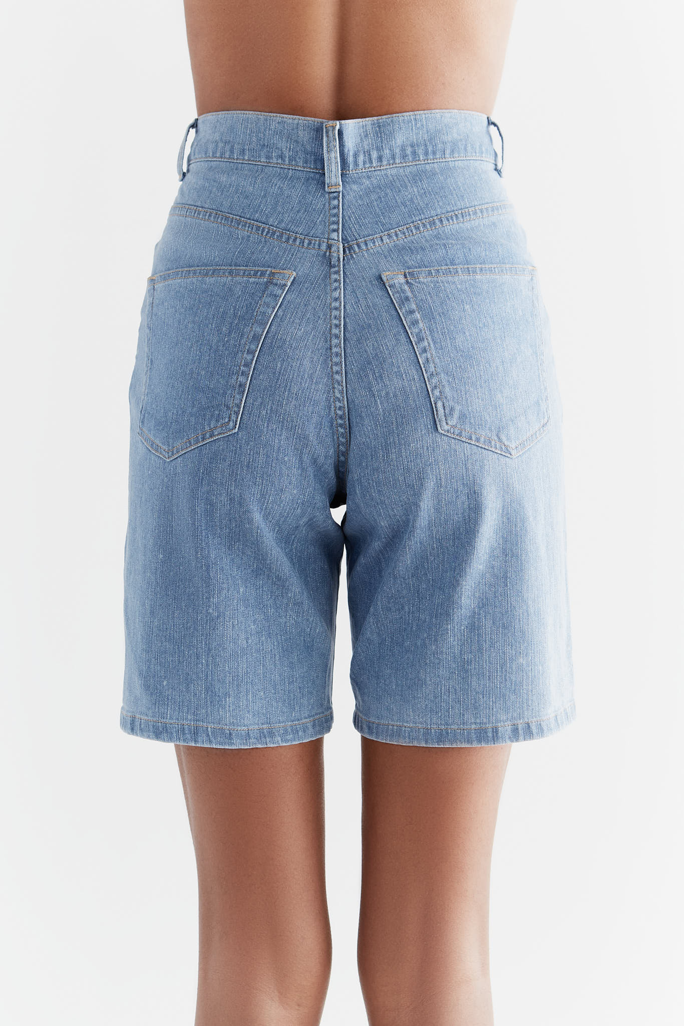 Damen Denim Shorts aus Bio-Baumwolle - Evermind.eco