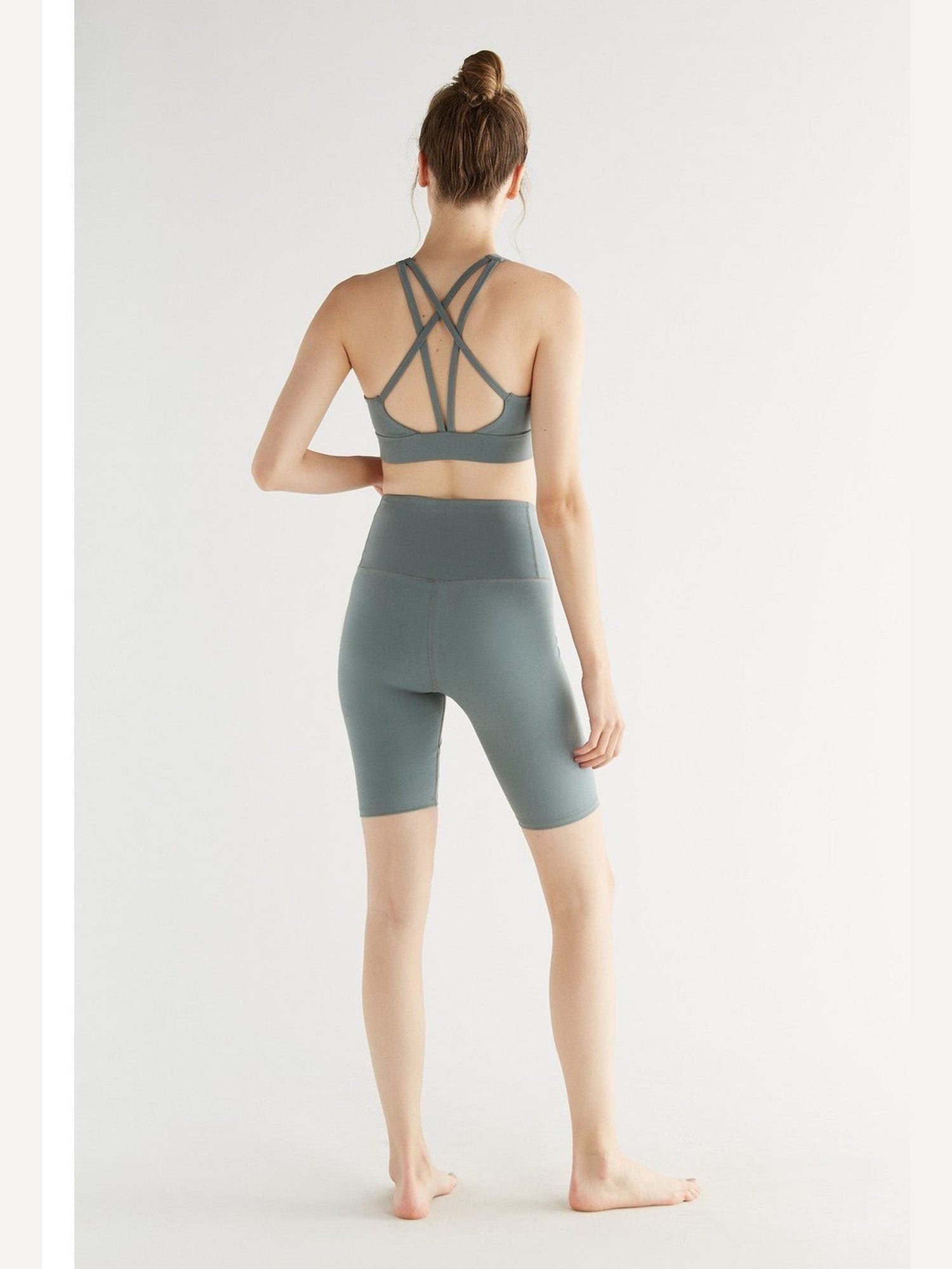 Damen Fit Shorts aus Bio-Baumwolle - Evermind.eco