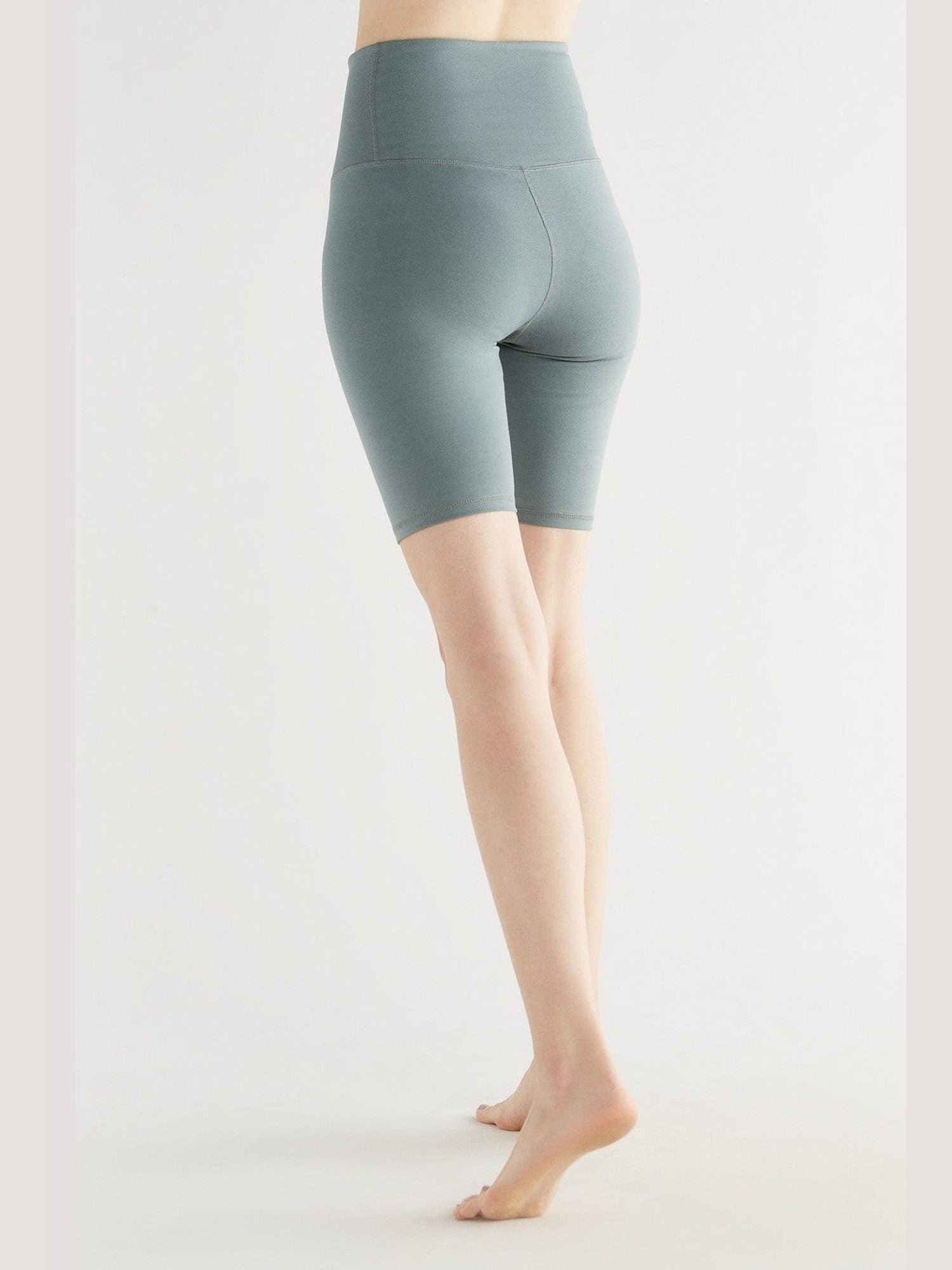 Damen Fit Shorts aus Bio-Baumwolle - Evermind.eco