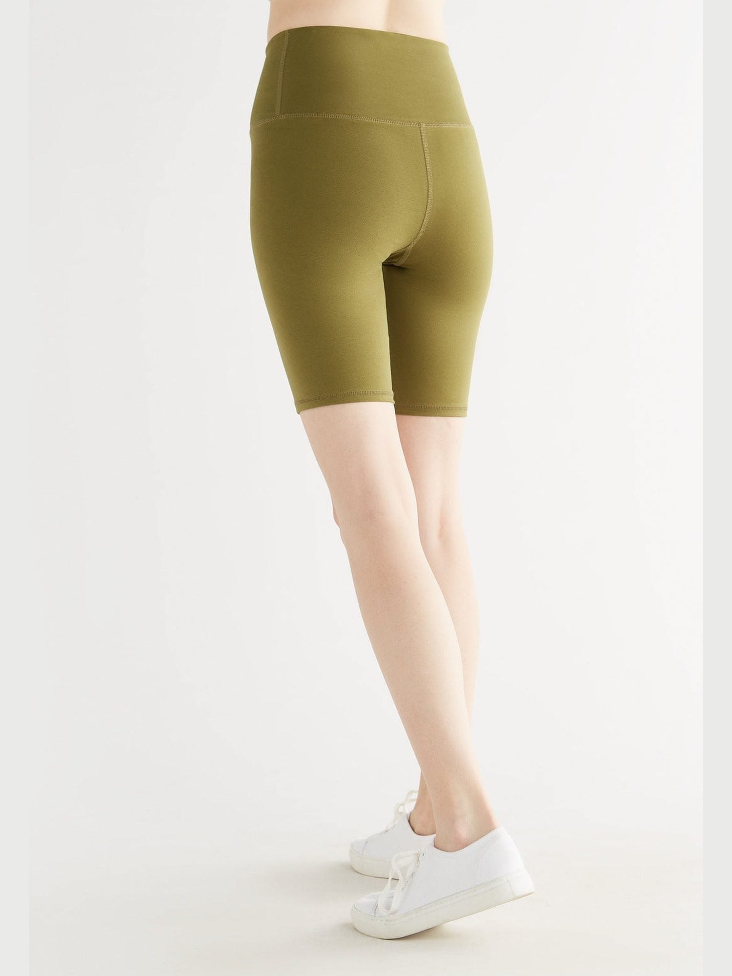 Damen Fit Shorts aus Bio-Baumwolle - Evermind.eco