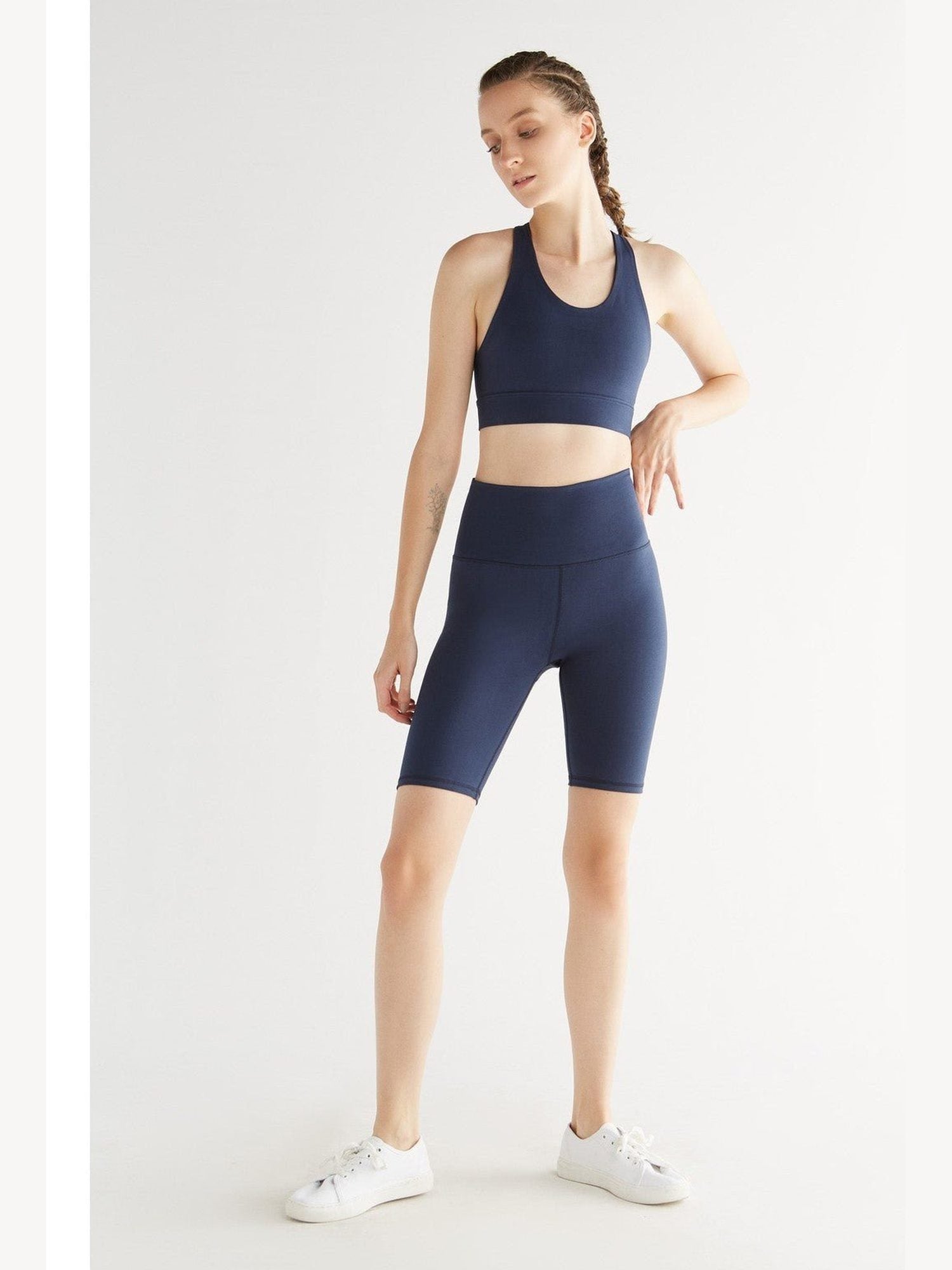 Damen Fit Shorts aus Bio-Baumwolle - Evermind.eco