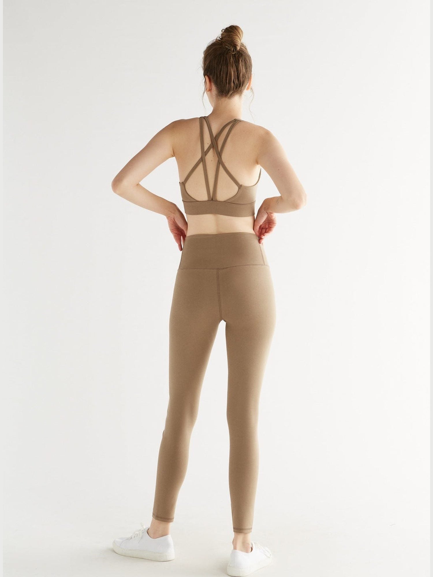 Damen Leggings recycelt - Evermind.eco