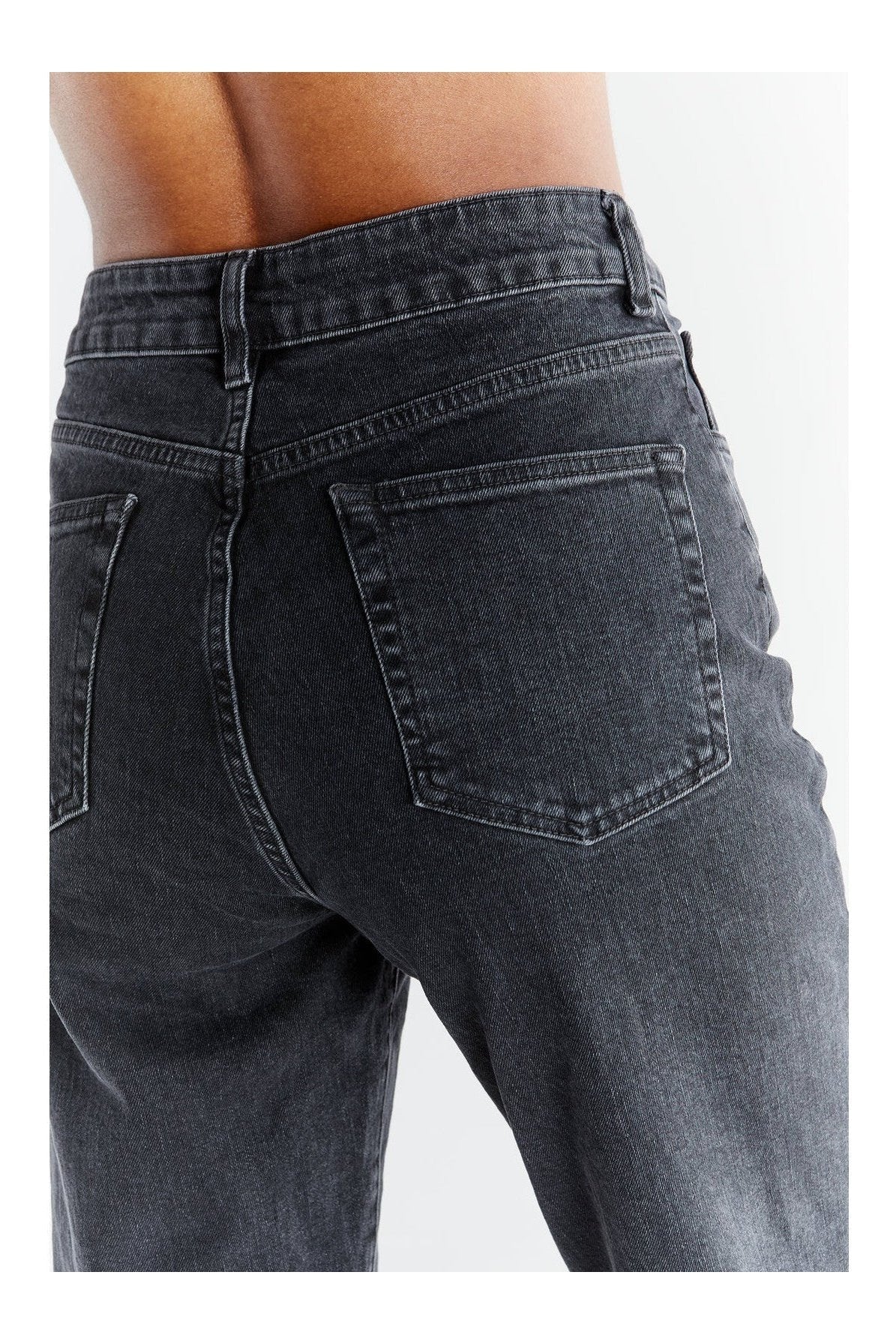 Damen Momfit Jeans aus Bio-Baumwolle - Evermind.eco