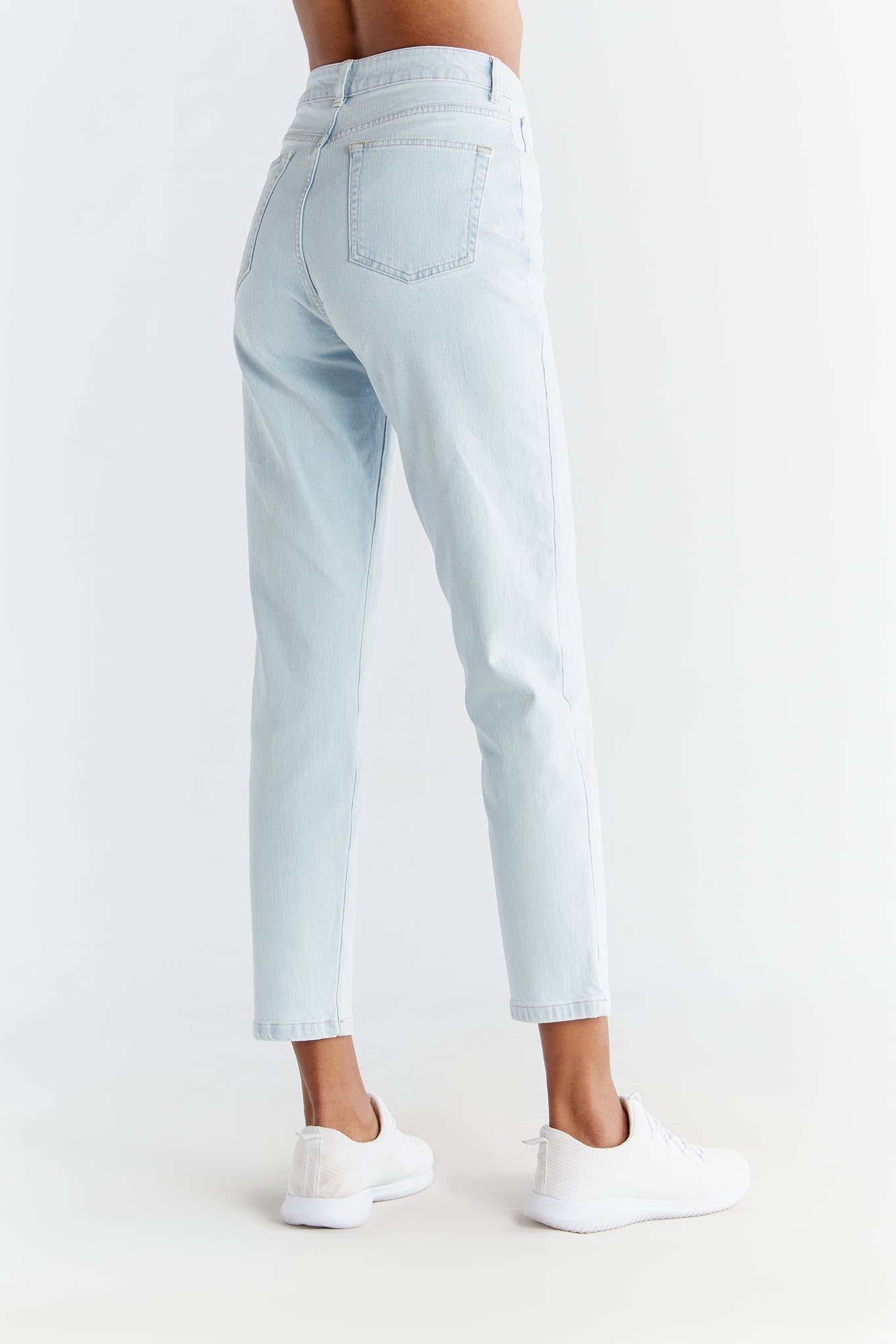 Damen Momfit Jeans aus Bio-Baumwolle - Evermind.eco