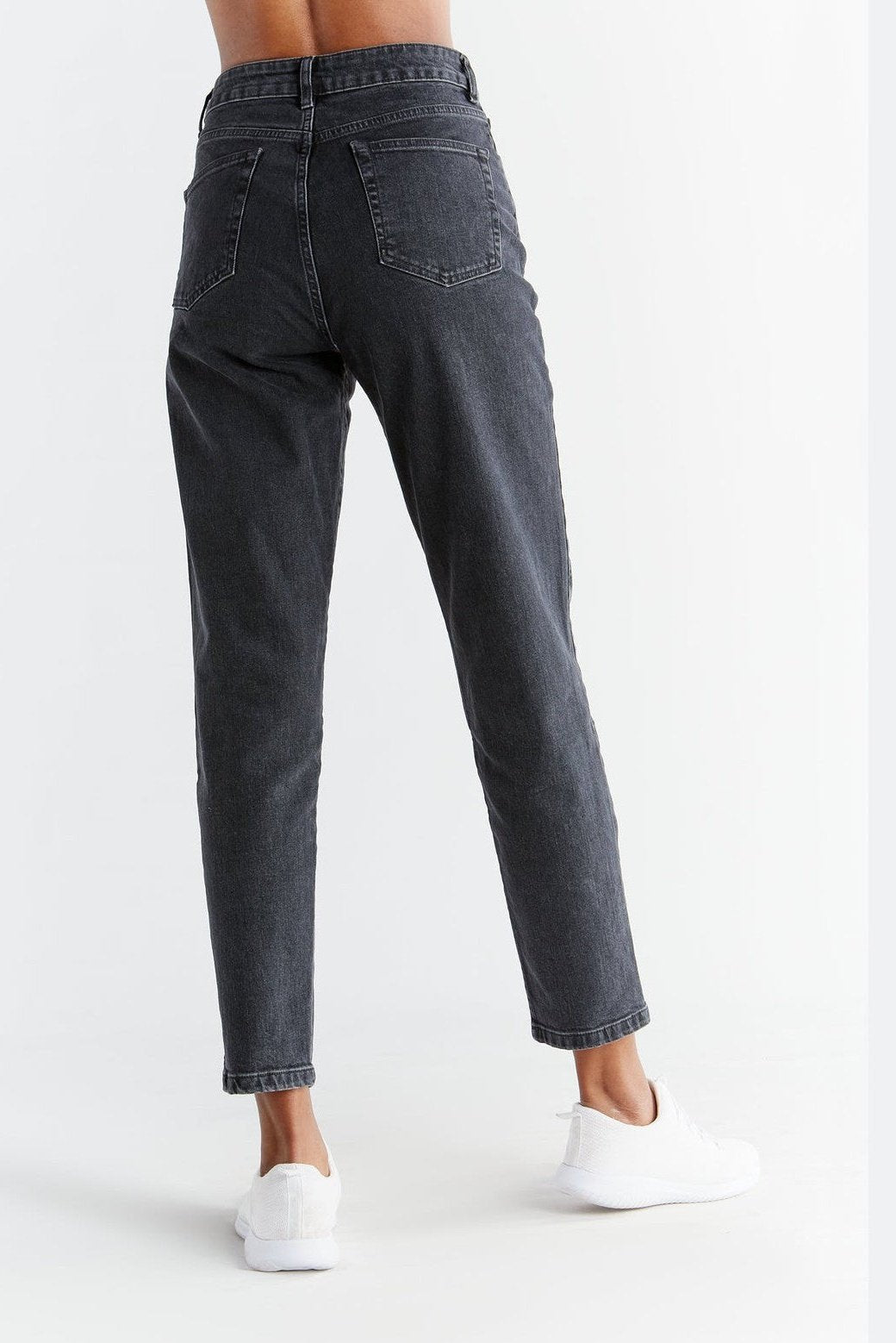 Damen Momfit Jeans aus Bio-Baumwolle - Evermind.eco