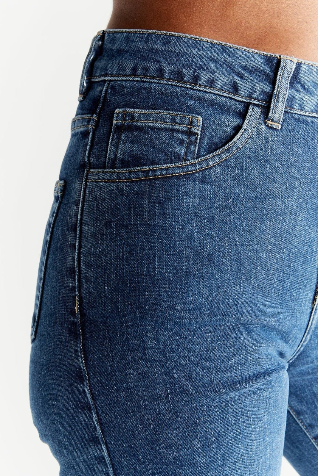 Damen Regular Fit Jeans aus Bio-Baumwolle - Evermind.eco