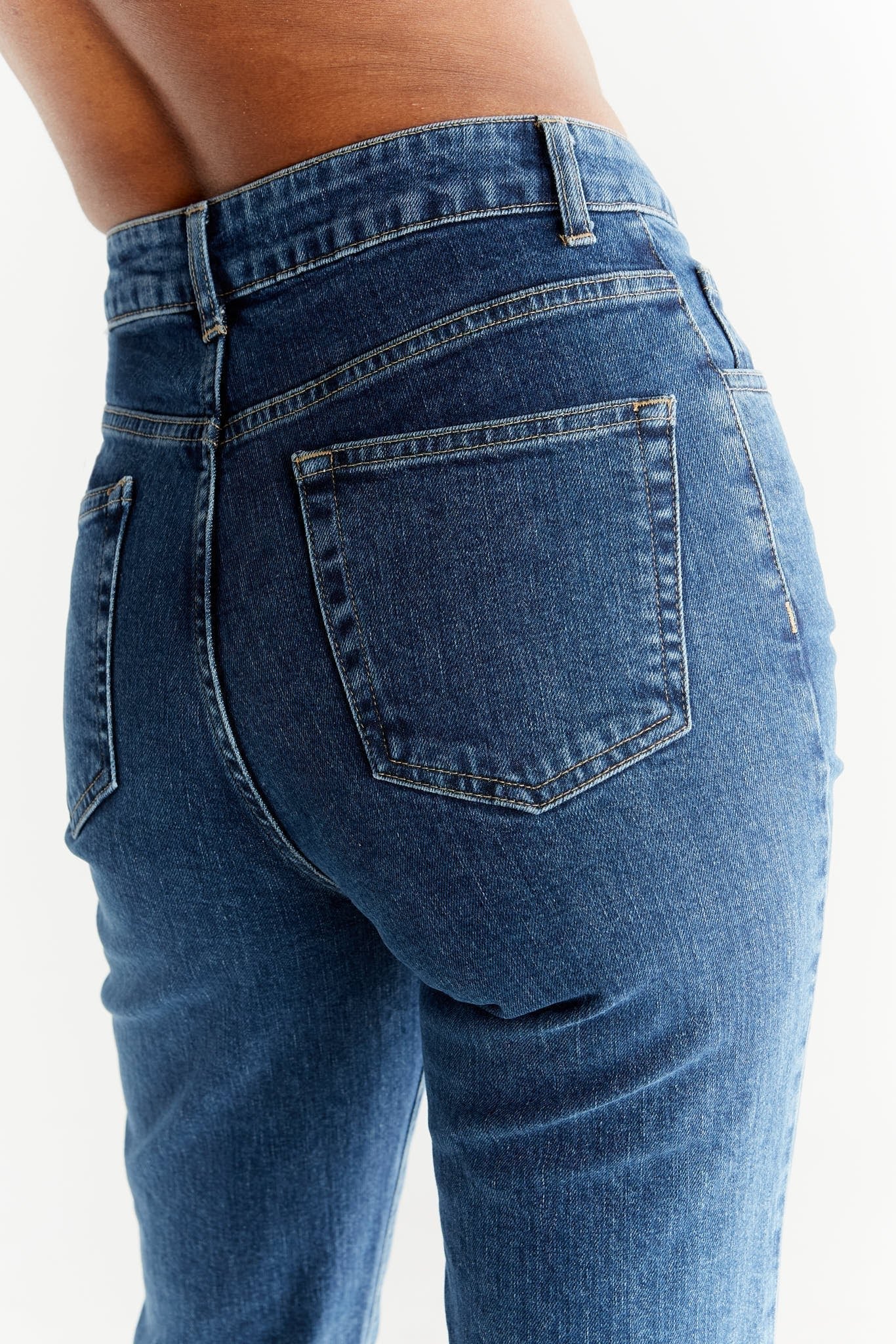 Damen Regular Fit Jeans aus Bio-Baumwolle - Evermind.eco