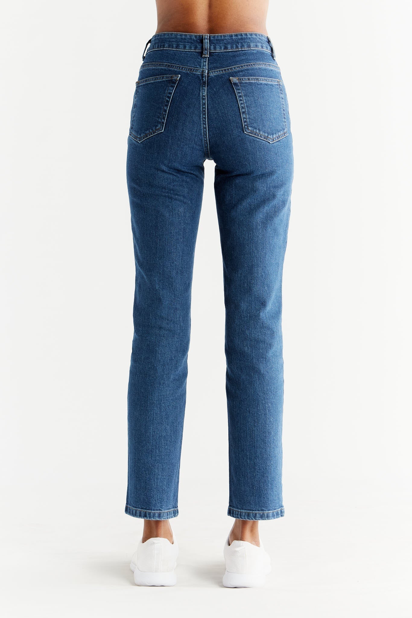 Damen Straight Fit Jeans aus Bio-Baumwolle - Evermind.eco