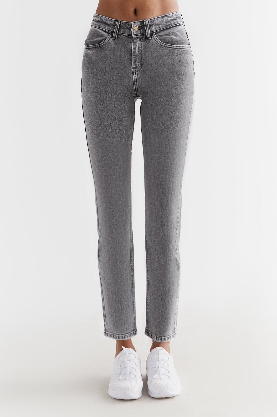 Damen Straight Fit Jeans aus Bio-Baumwolle - Evermind.eco