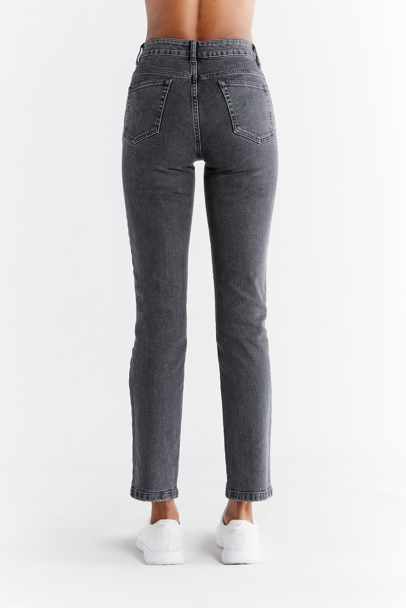 Damen Straight Fit Jeans aus Bio-Baumwolle - Evermind.eco