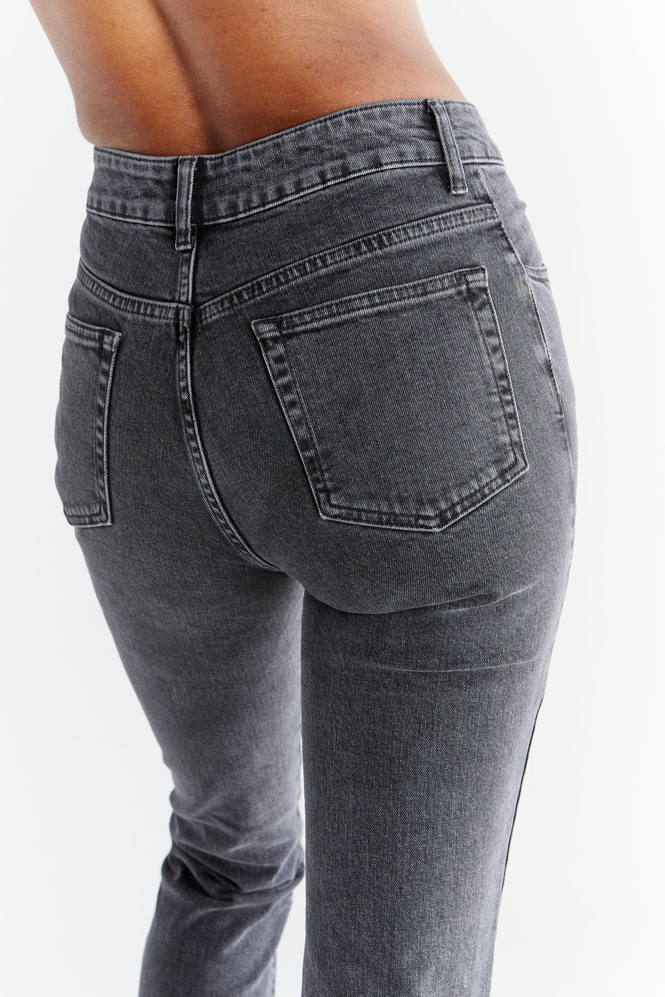 Damen Straight Fit Jeans aus Bio-Baumwolle - Evermind.eco