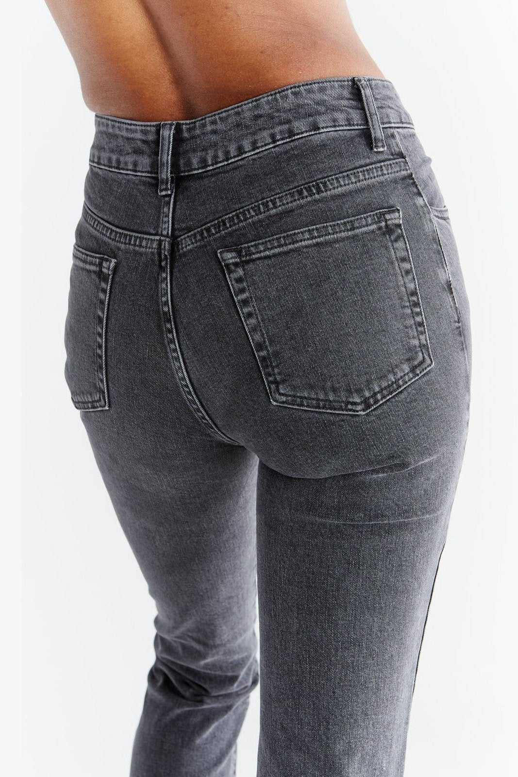 Damen Straight Fit Jeans aus Bio-Baumwolle - Evermind.eco