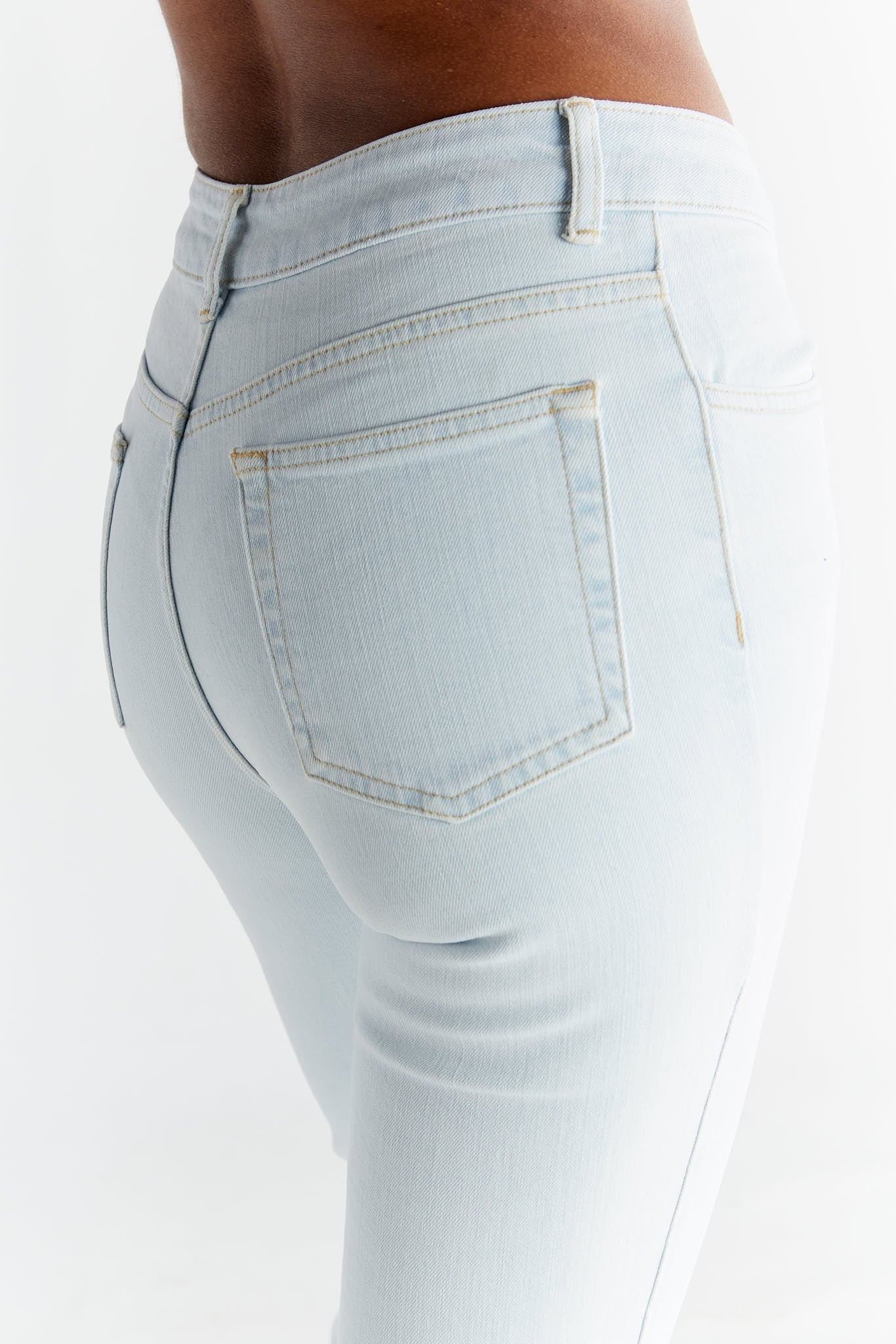 Damen Straight Fit Jeans aus Bio-Baumwolle - Evermind.eco