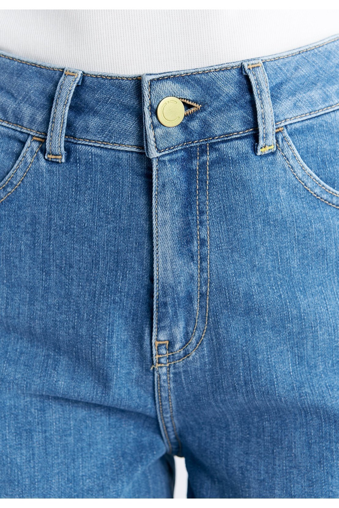 Damen Super Stretch Mom Fit Denimshorts - Evermind.eco