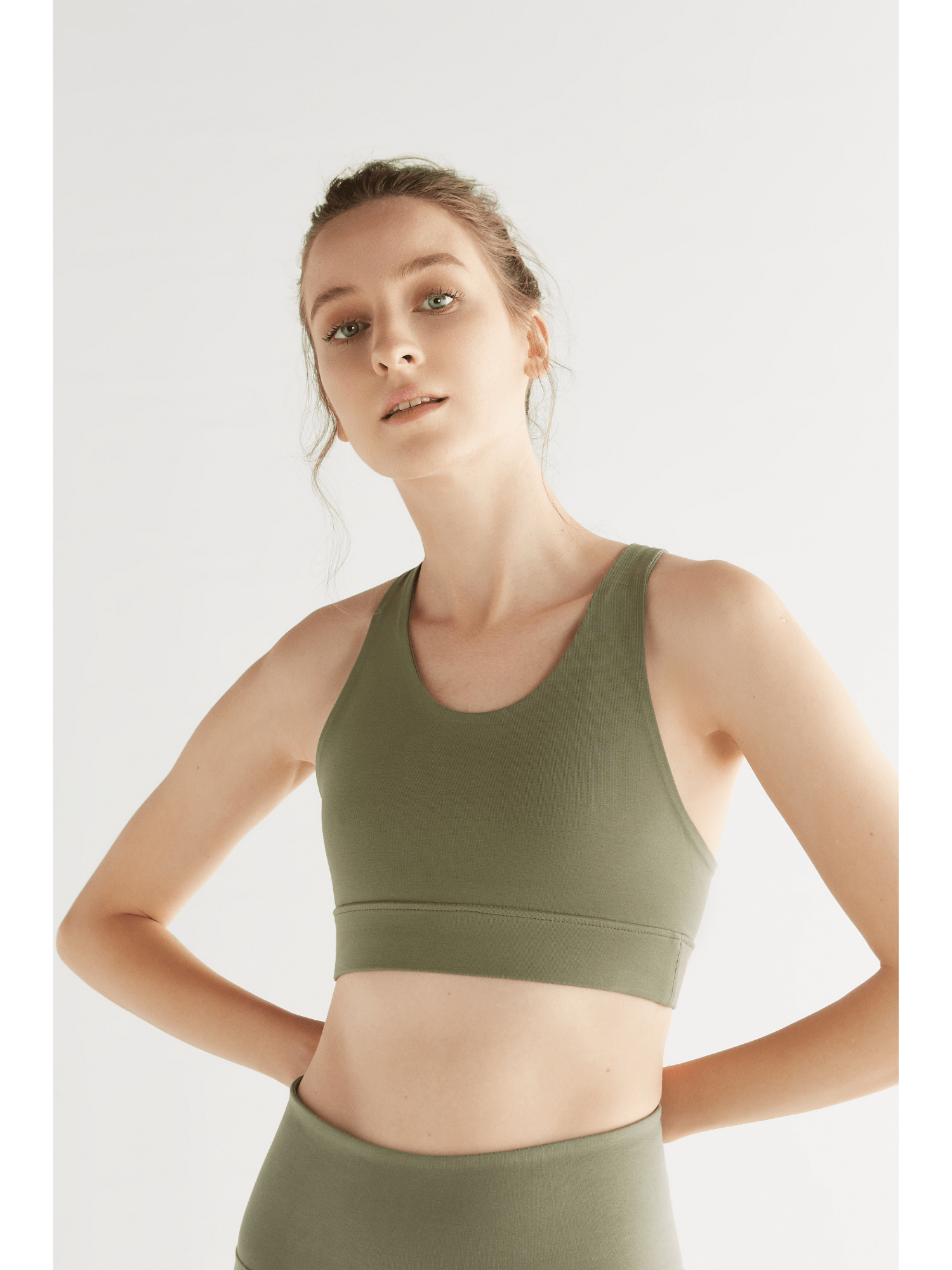 Damen Yoga Top recycelt - Evermind.eco