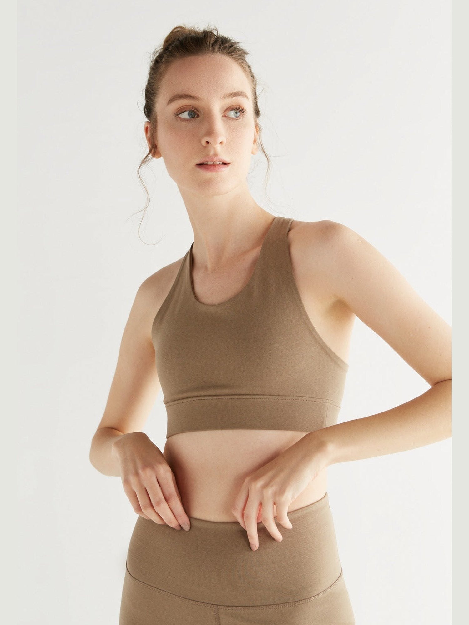 Damen Yoga Top recycelt - Evermind.eco