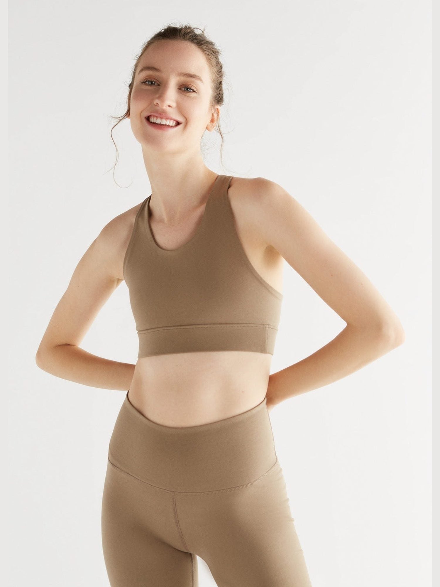 Damen Yoga Top recycelt - Evermind.eco
