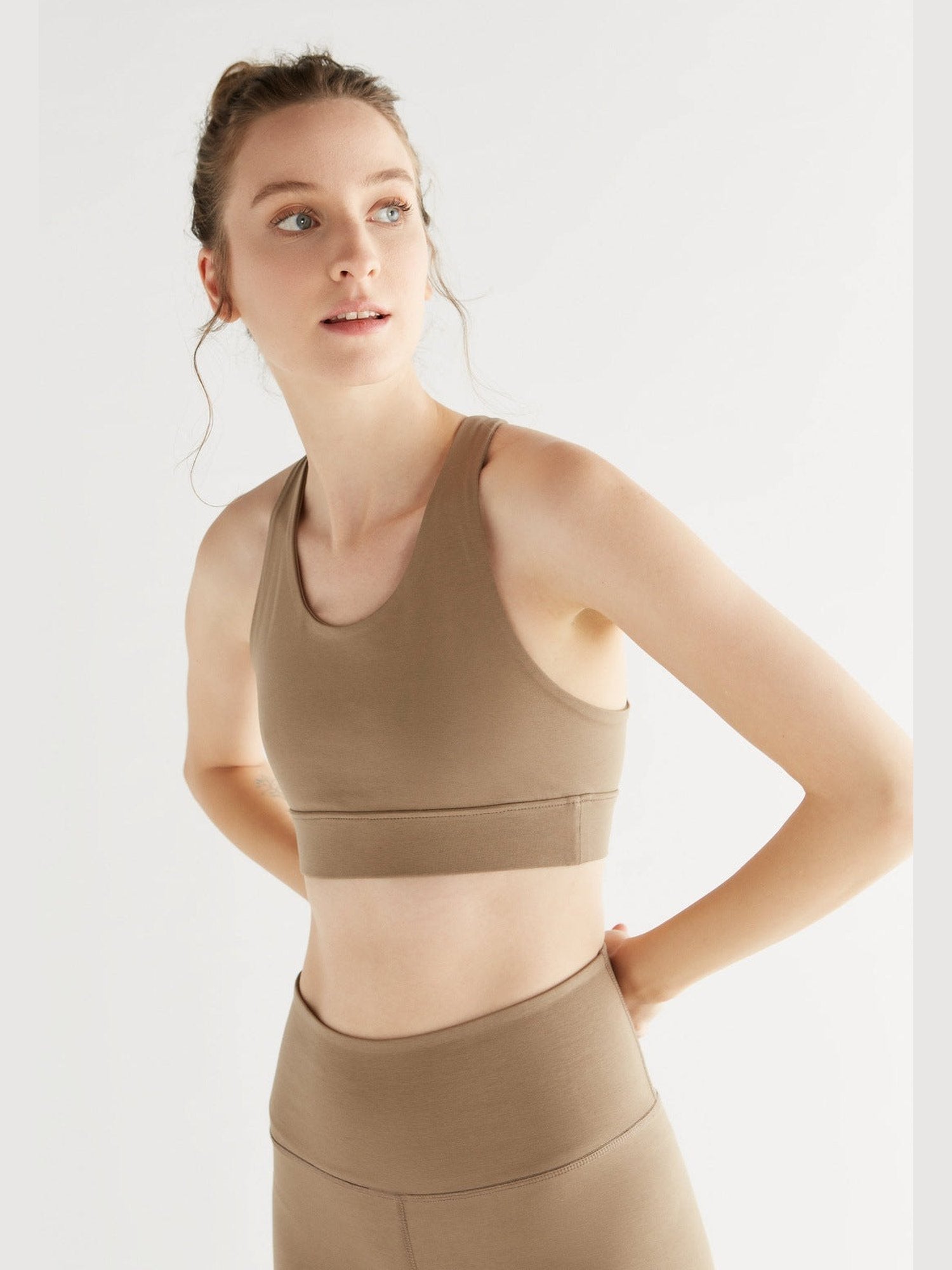Damen Yoga Top recycelt - Evermind.eco