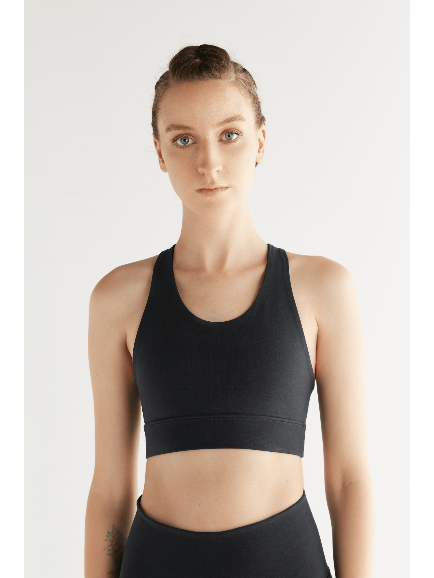 Damen Yoga Top recycelt - Evermind.eco