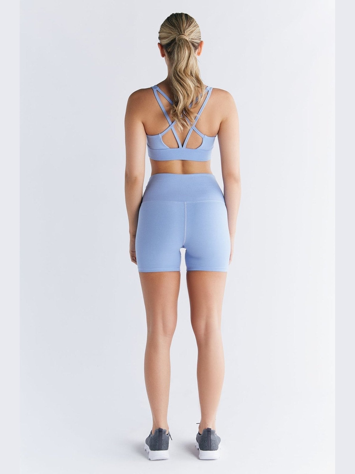 Damen Yoga Top recycelt - Evermind.eco