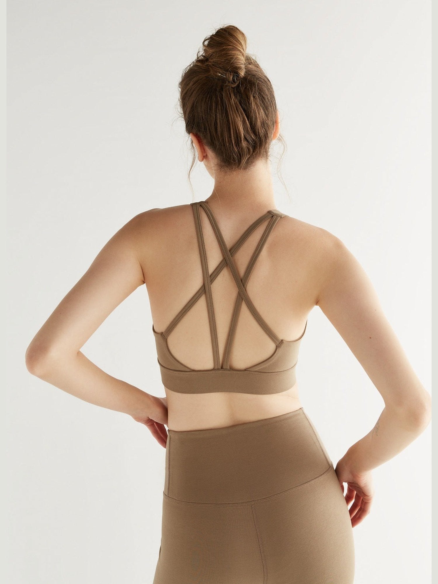 Damen Yoga Top recycelt - Evermind.eco
