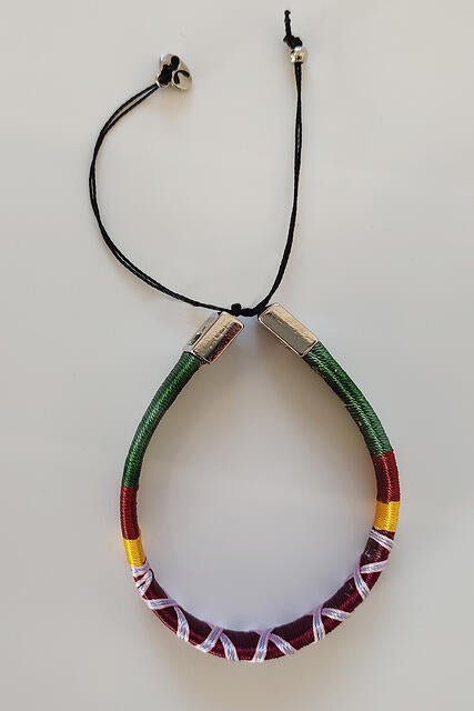 Handgemacht BioStyle Armband – Farbenfrohe Eleganz - Evermind.eco