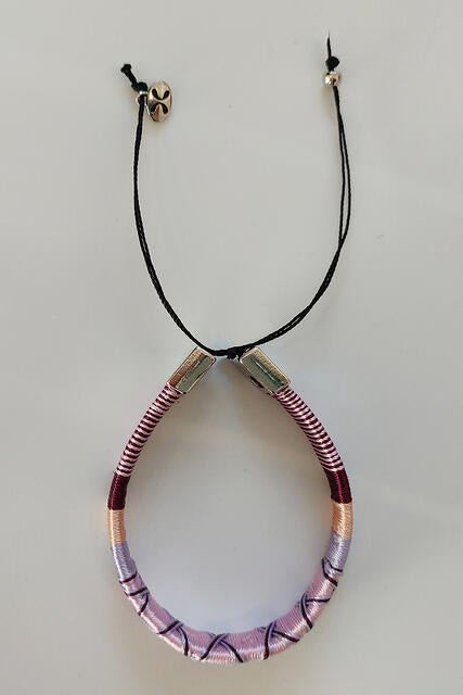 Handgemacht BioStyle Armband – Farbenfrohe Eleganz - Evermind.eco