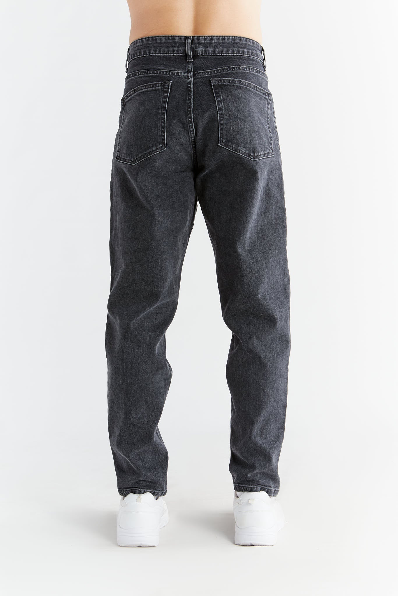 Herren Carrot Fit Jeans aus Bio-Baumwolle - Evermind.eco