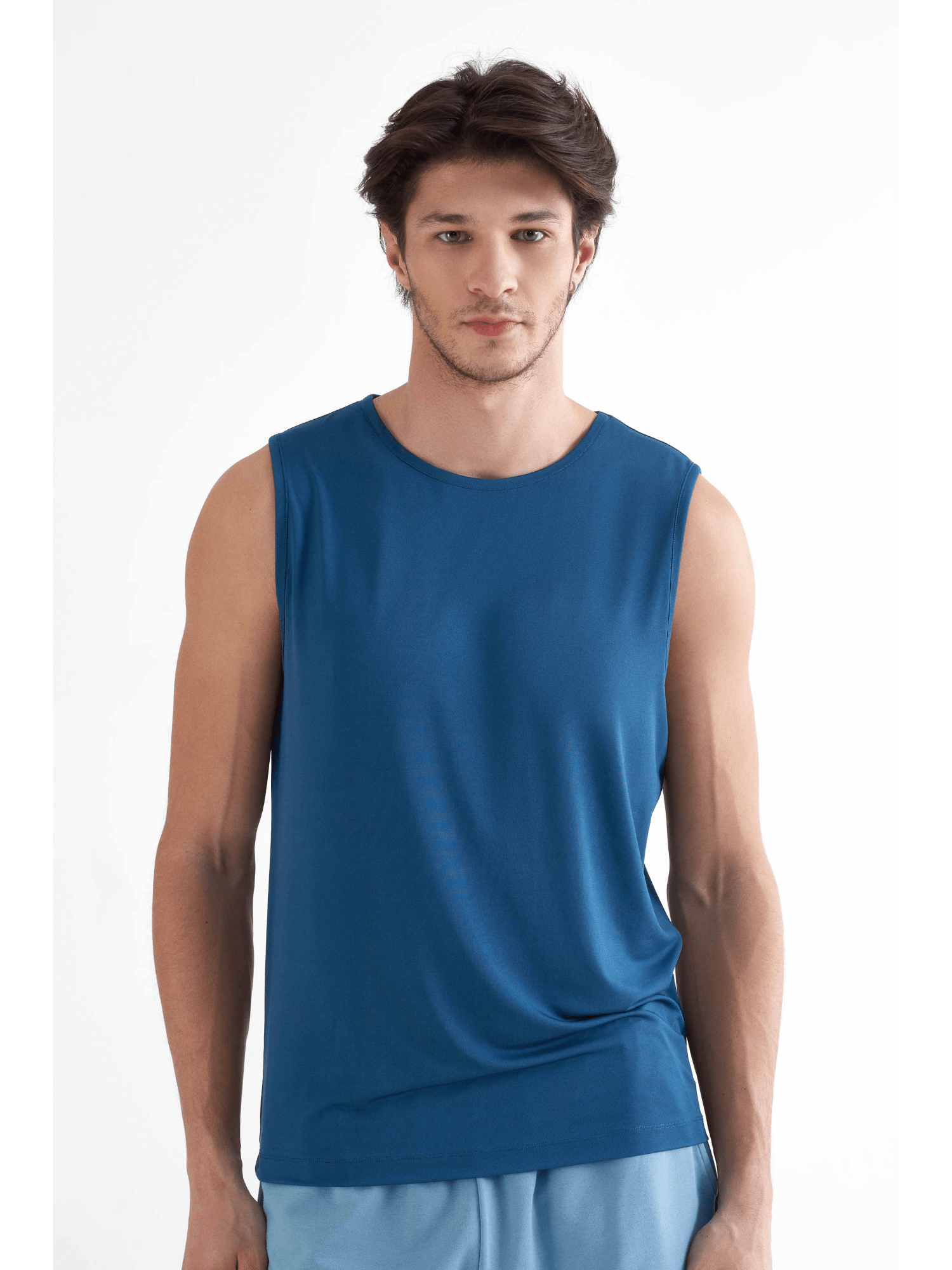 Herren Tanktop/Unterhemd recycelt - Evermind.eco